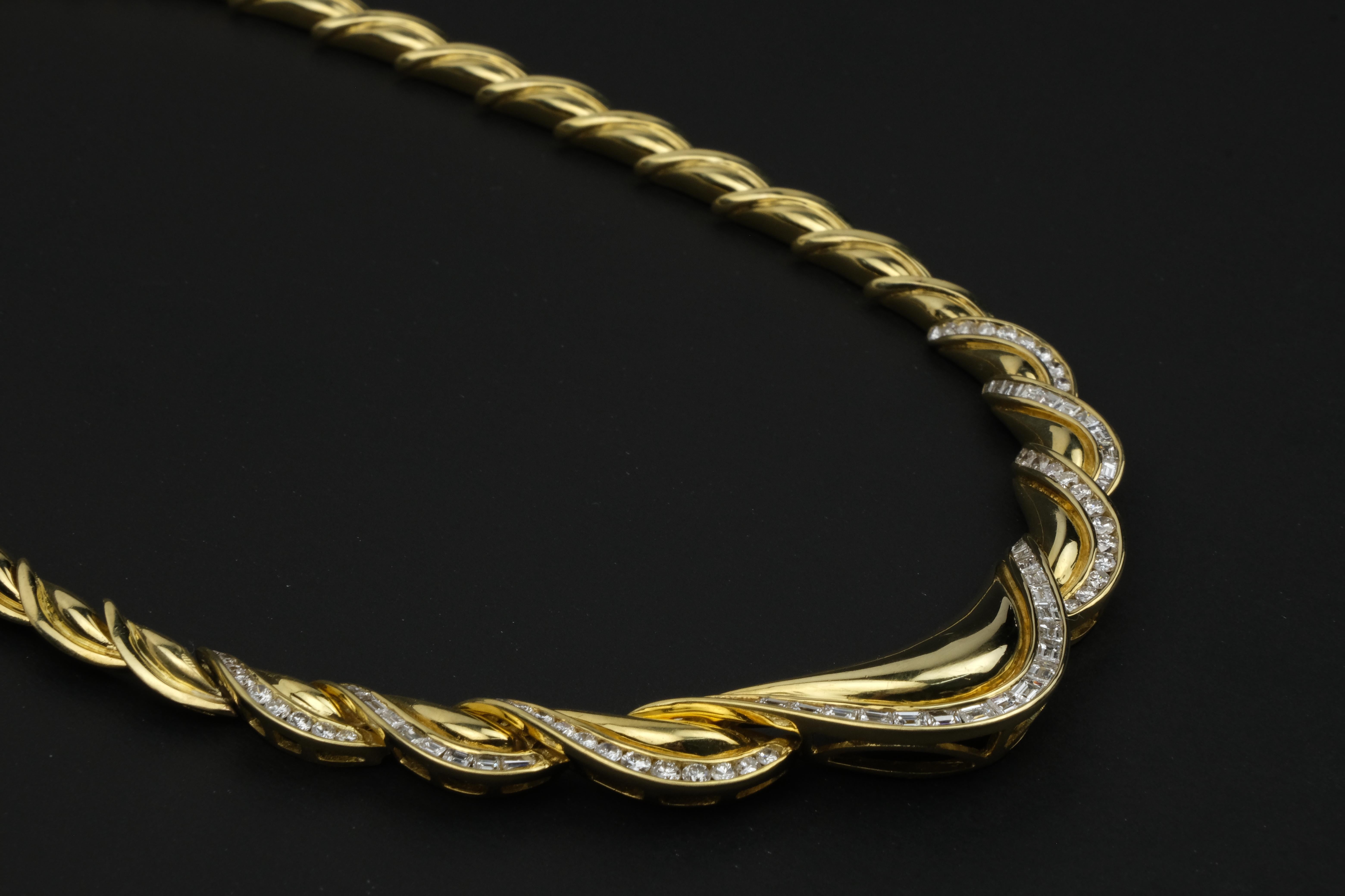 Women's or Men's 18 Karat 4.35 Carat Diamond Graduated Drape Necklace For Sale