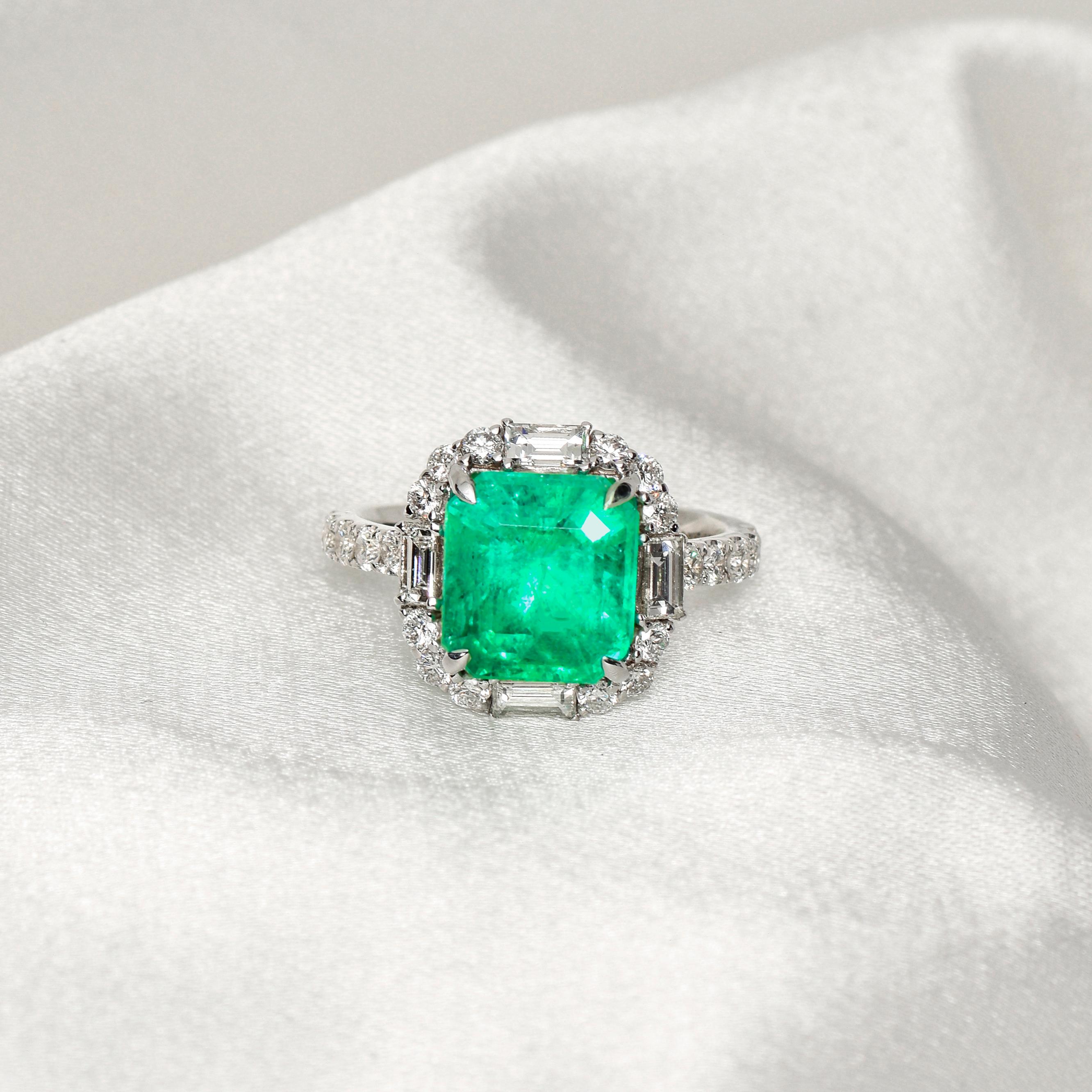 ** GRS 18K 4.37 Ct Colombia Emerald&Diamonds Engagement Ring **

GRS-Certified natural Colombia emerald with great color and fire luster weighing 4.37 ct set on the 18K white gold pave' band with FG VS baguette and round diamond weighing 1.28 ct. 