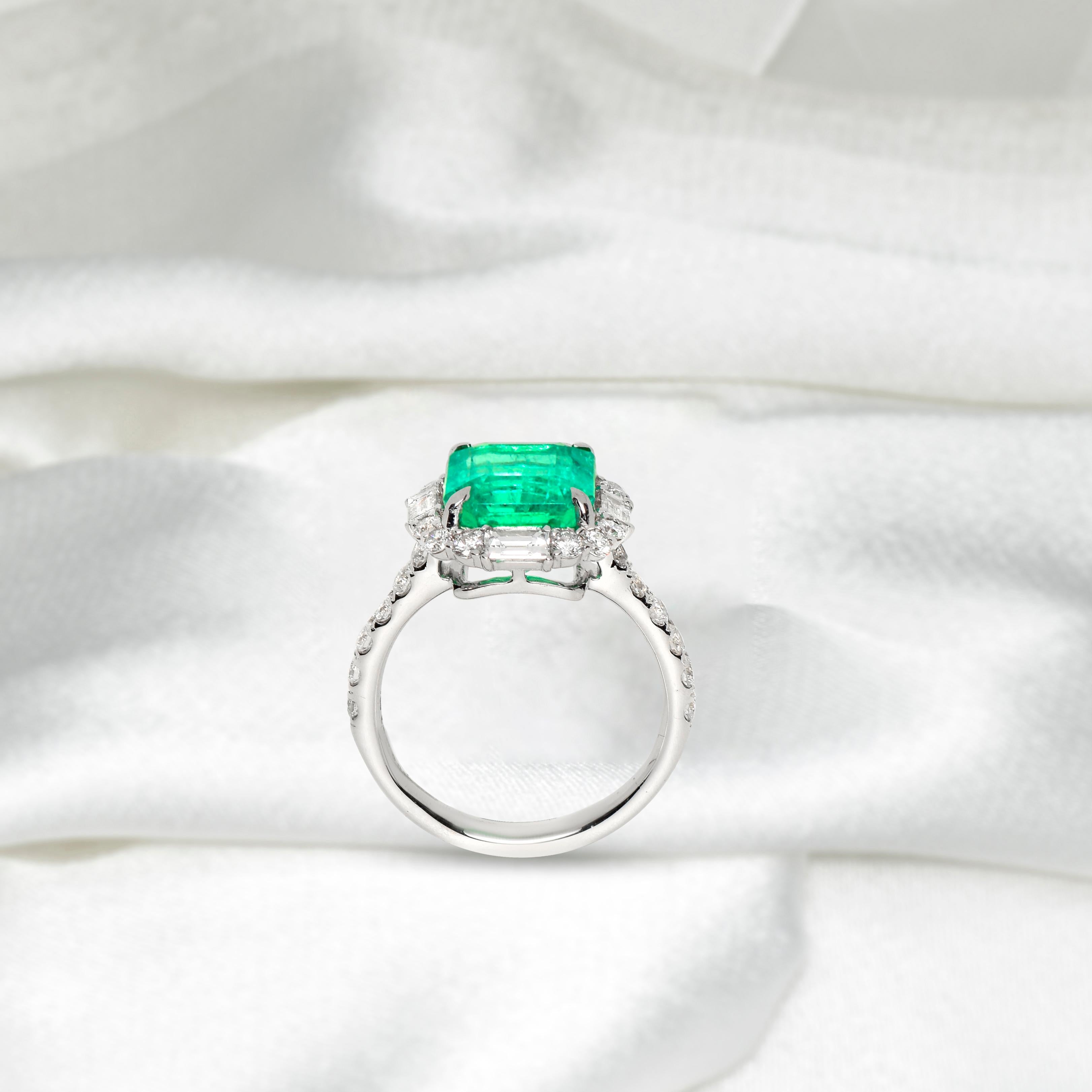 GRS 18k 4.37ct Colombia Emerald&Diamond Antique Art Deco Style Engagement Rin For Sale 4