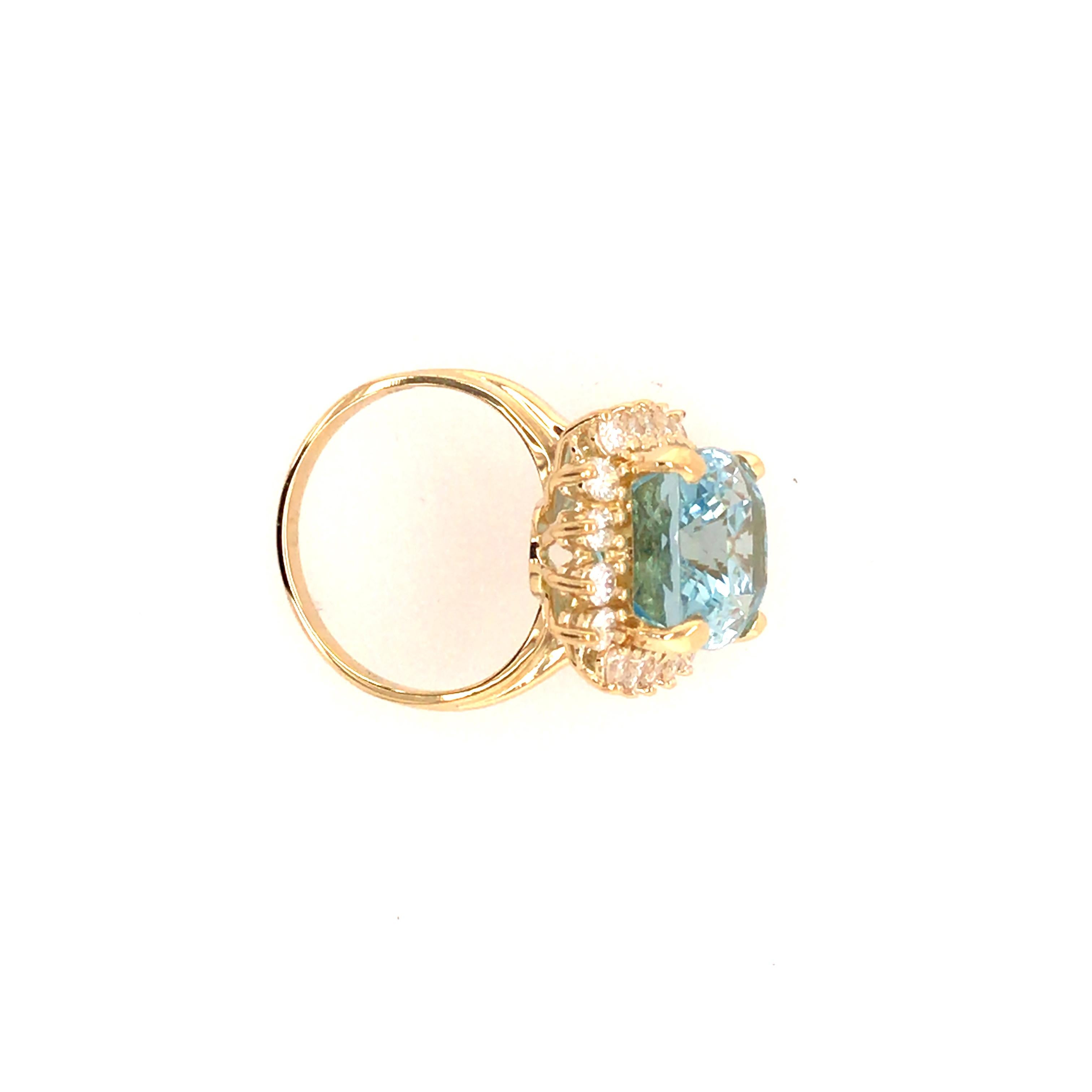 Round Cut 18 Karat 6.59 Carat Aquamarine and Diamond Halo Yellow Gold