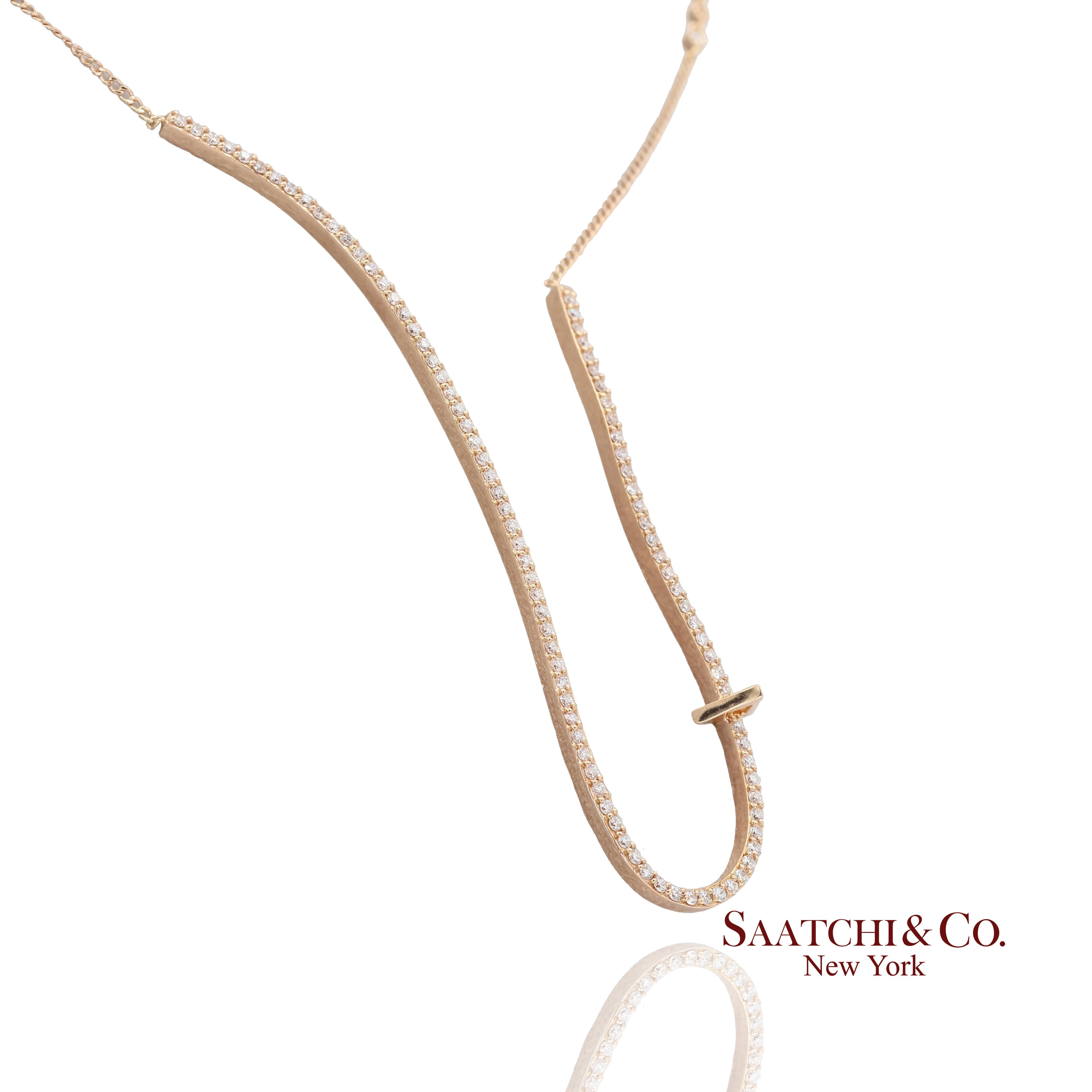 Collar de diamantes

Tipo de metal: Oro rosa 18k
Peso total del artículo: 7,9 gramos
De tamaño considerable: Sí
1:
Piedra principal: Diamante
Peso en quilates: 2,3 Ct.
Nº de piedras: 92 unidades
Corte de la Piedra: Redonda
Color de la Piedra:
