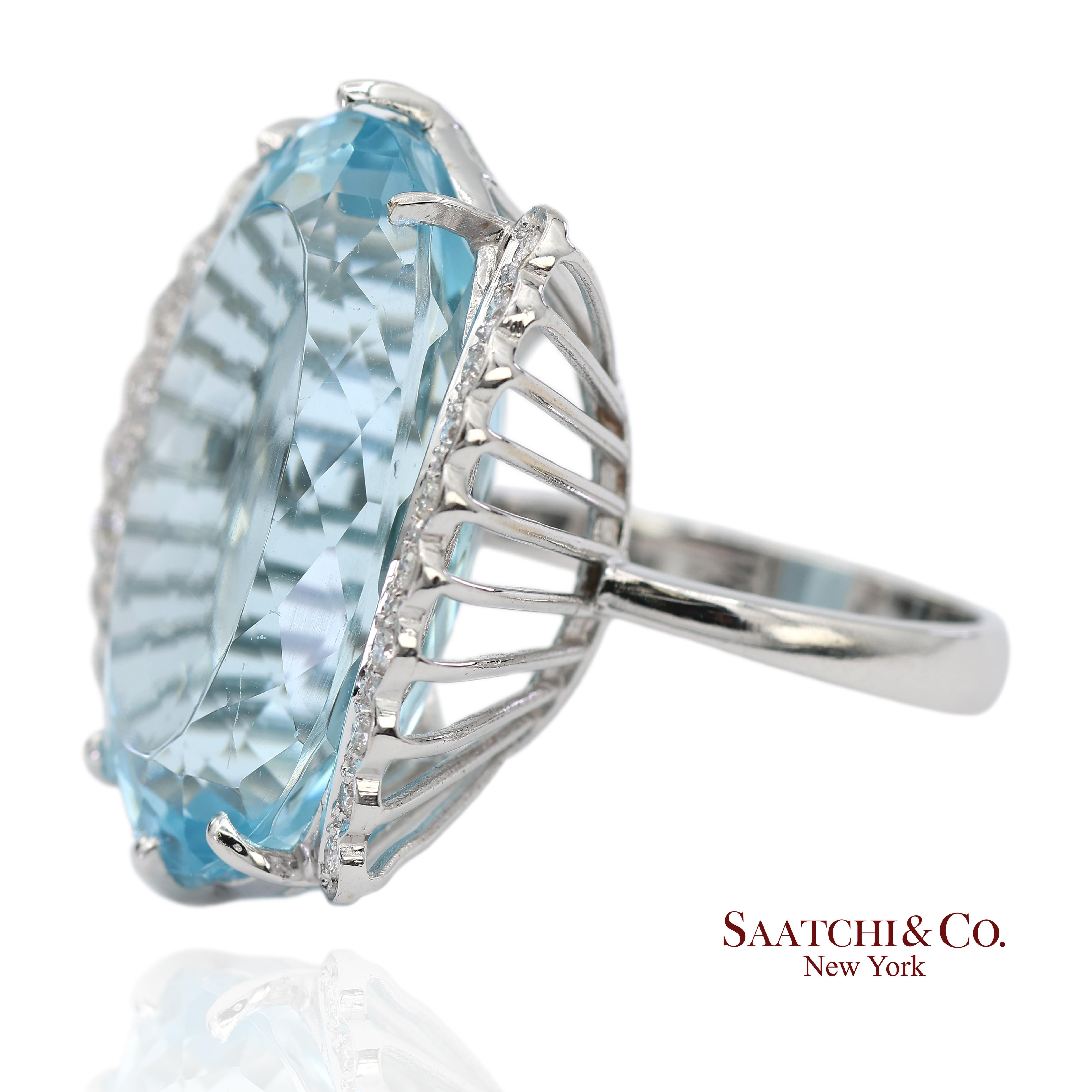 18K 750 Massiv Vintage Weißgold Natürlicher Diamant und Blauer Topas Ring im Zustand „Hervorragend“ im Angebot in New York, NY