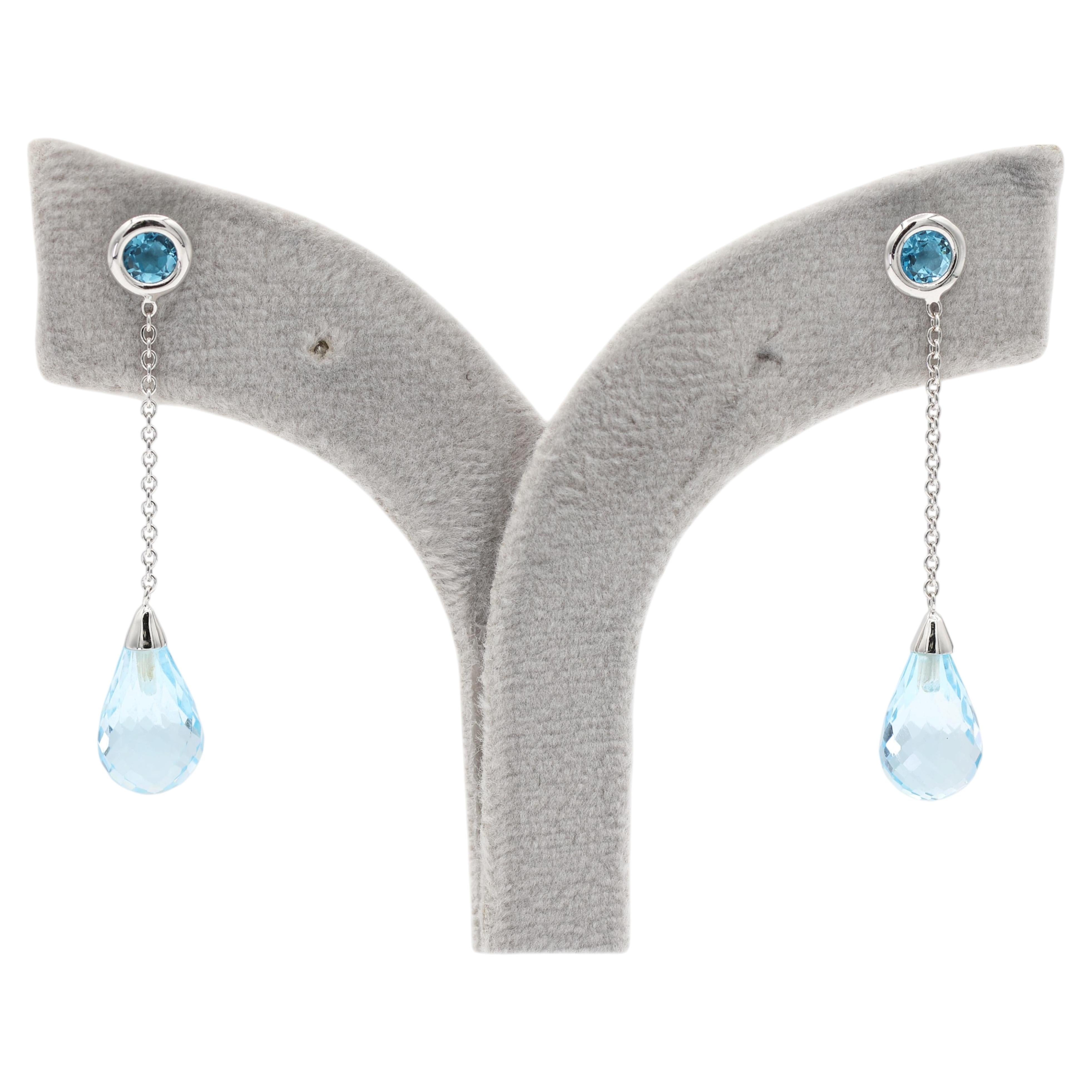 18K 750 Solid White Gold Royal Blue Topaz Drop Earrings For Sale