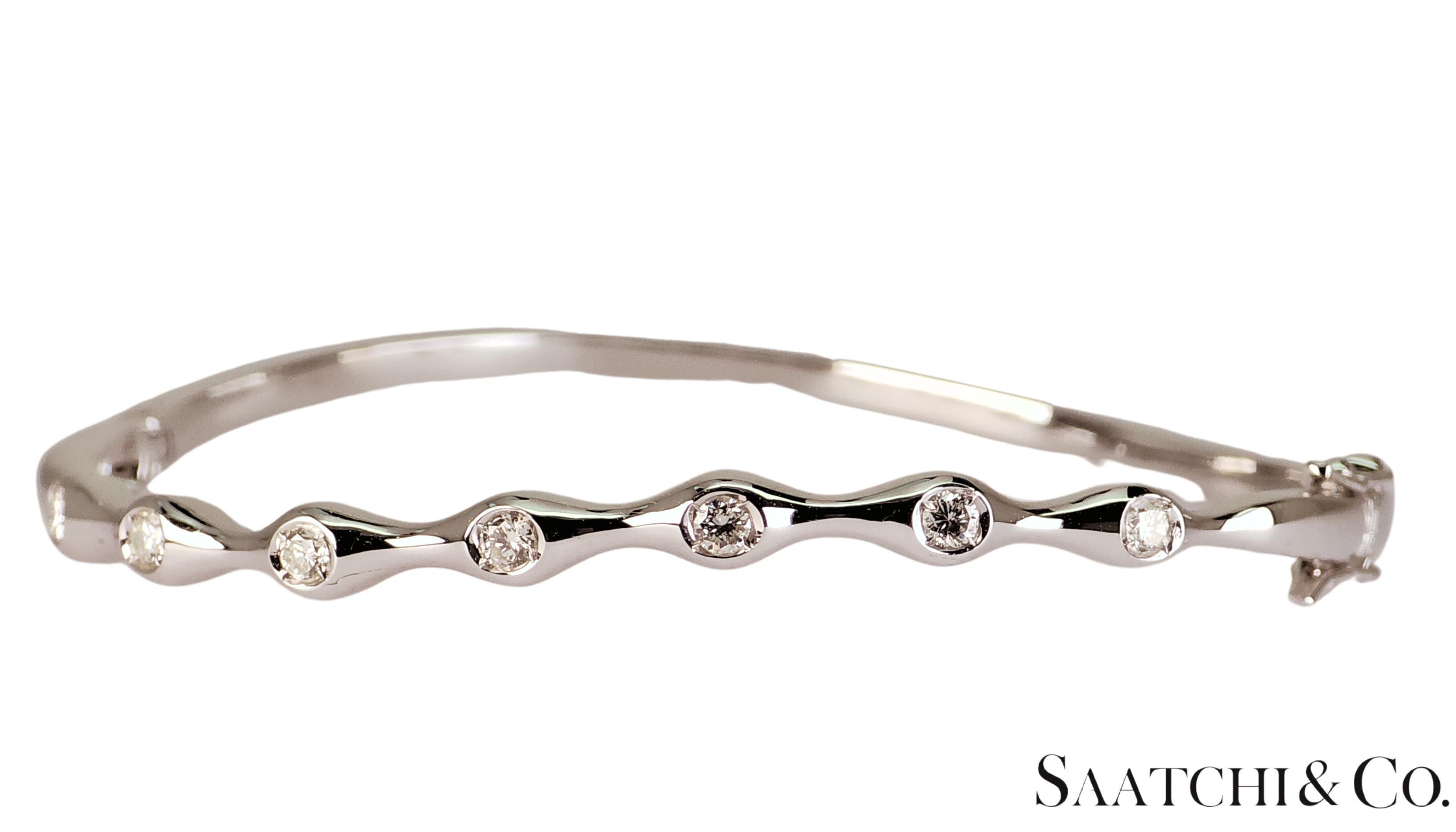 Pulsera brazalete de oro blanco macizo 18k 750 con diamantes naturales cierre a presión 0,5 ct Contemporáneo en venta