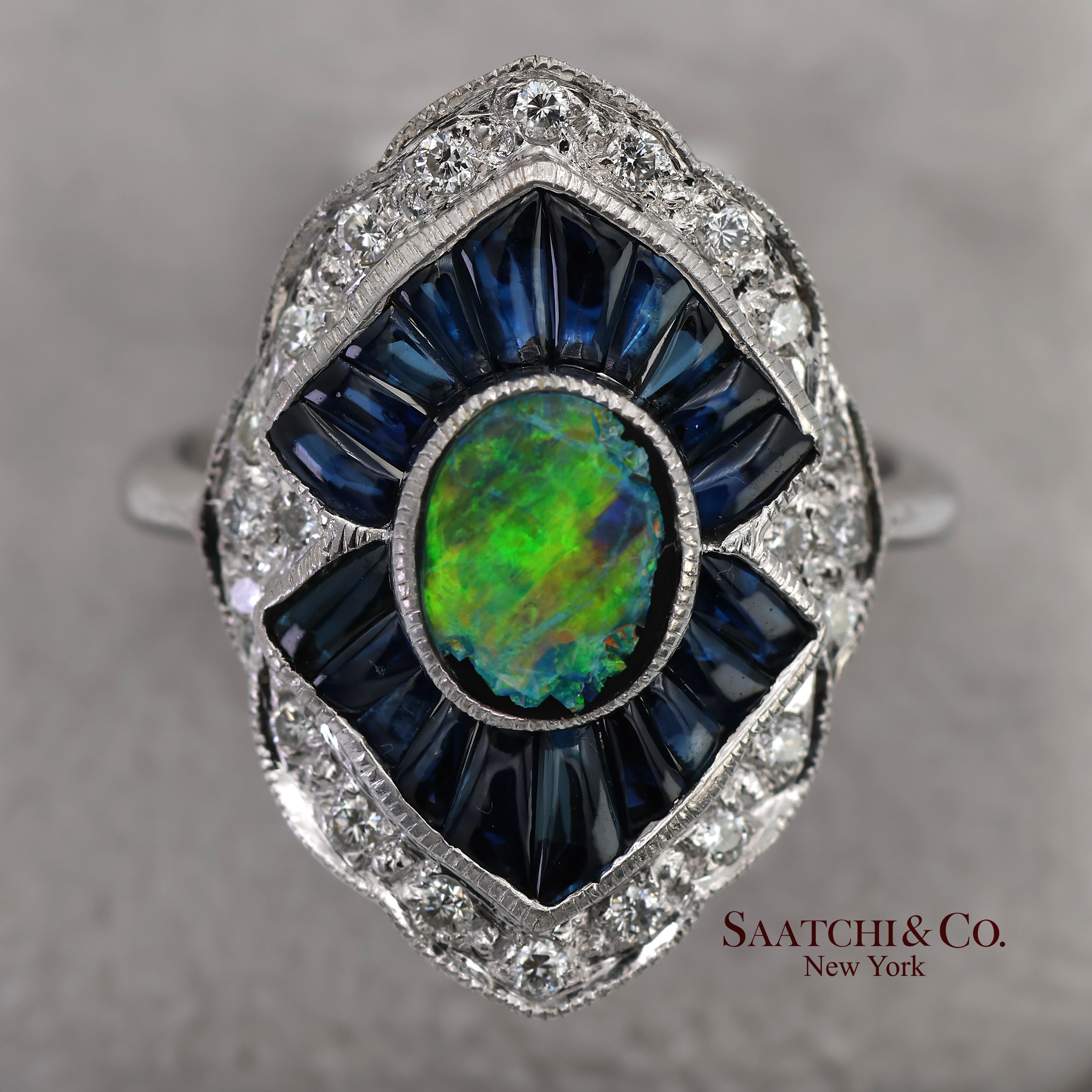 Bague en or blanc massif 18K 750 diamants naturels, saphir et opale en vente 1