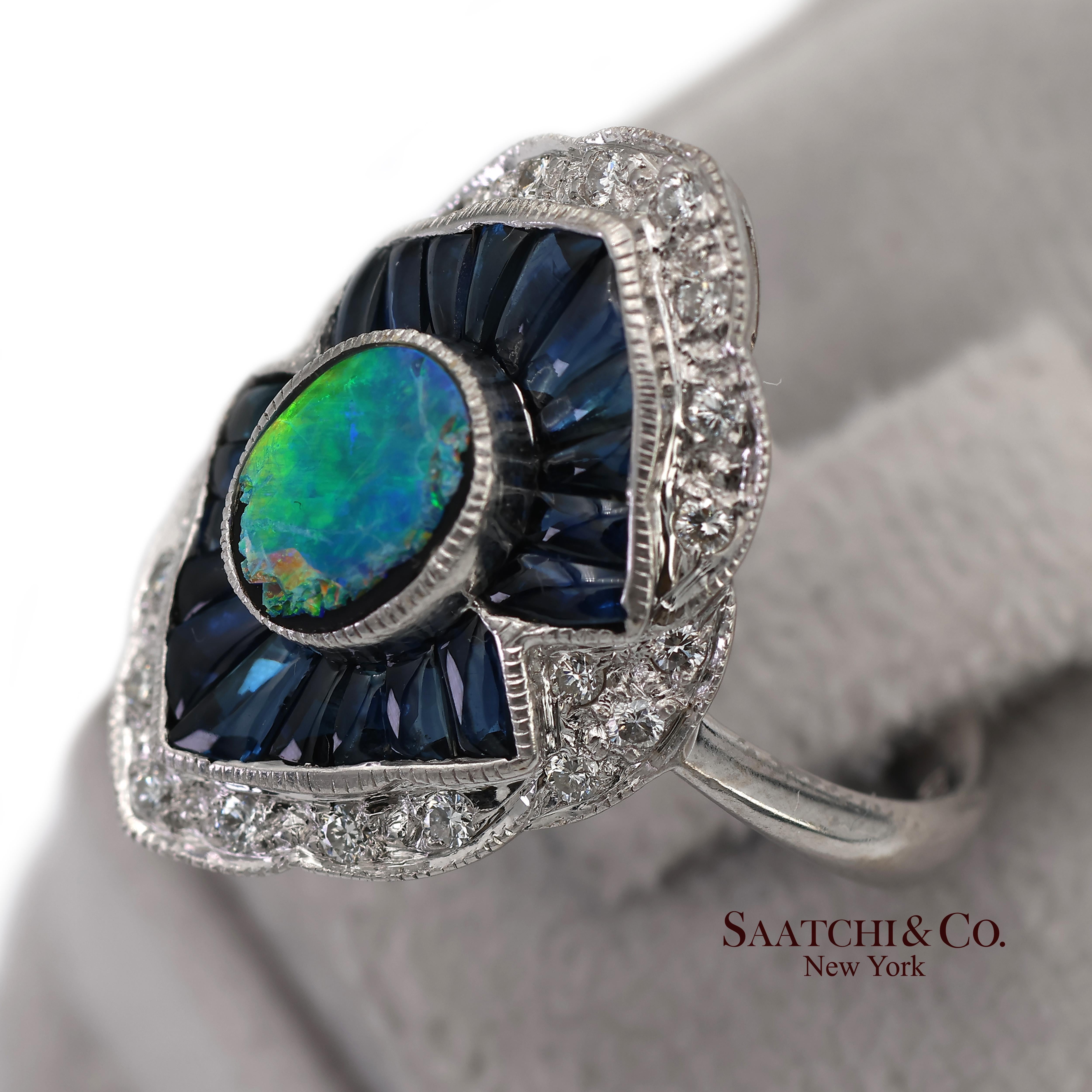 Bague en or blanc massif 18K 750 diamants naturels, saphir et opale en vente 2