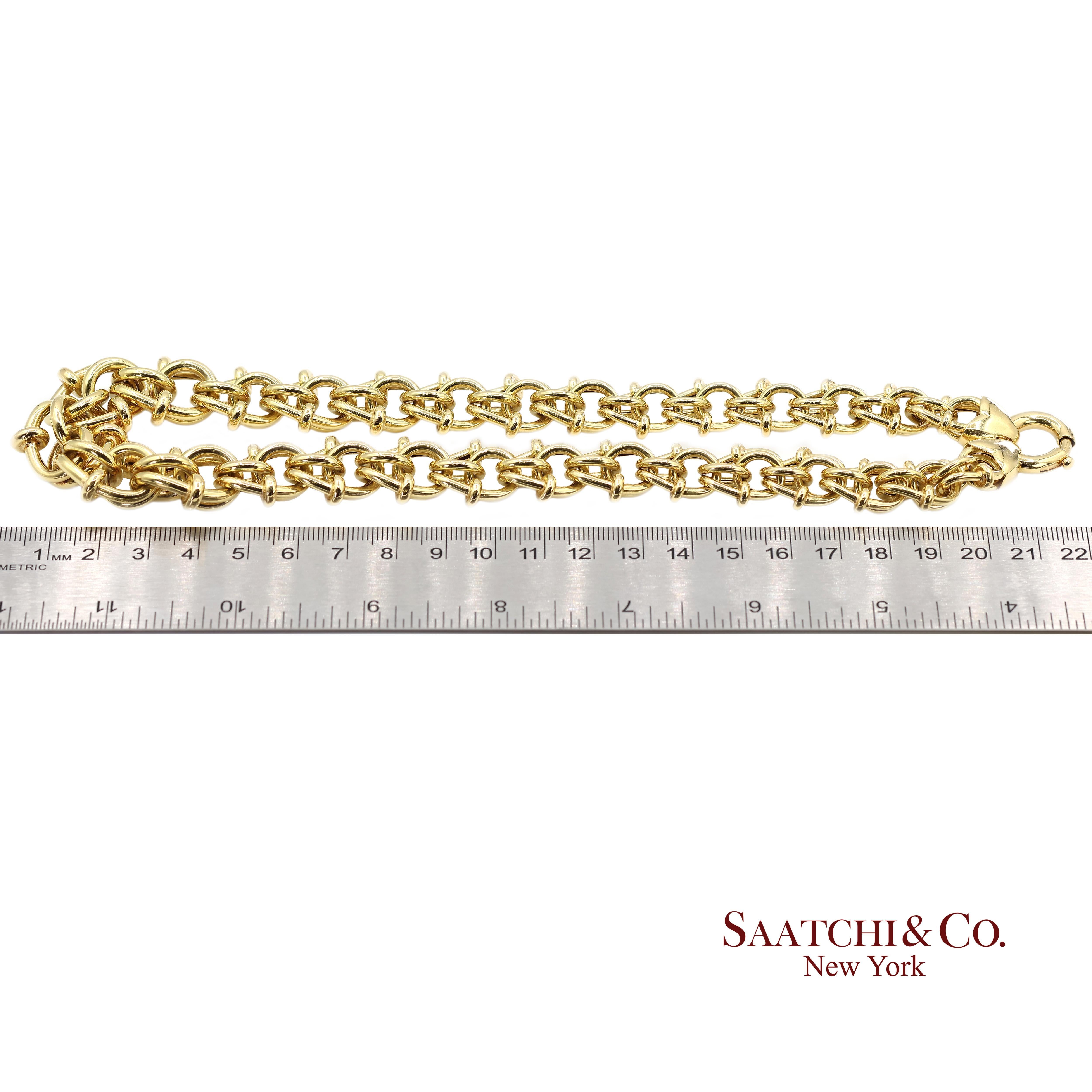 Collier à chaîne byzantine graduée en or jaune massif 18K 750 en vente 5