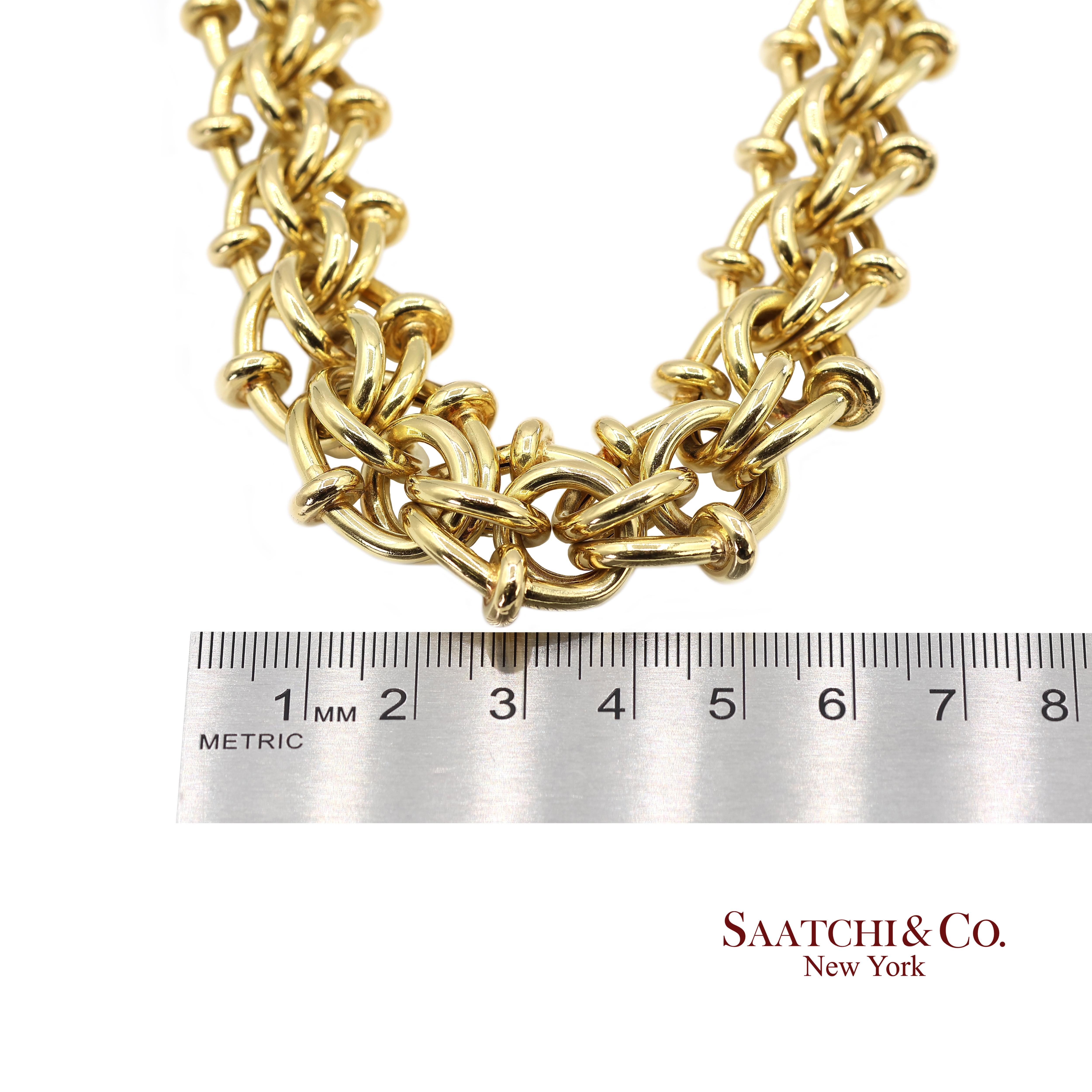 Collier à chaîne byzantine graduée en or jaune massif 18K 750 en vente 6