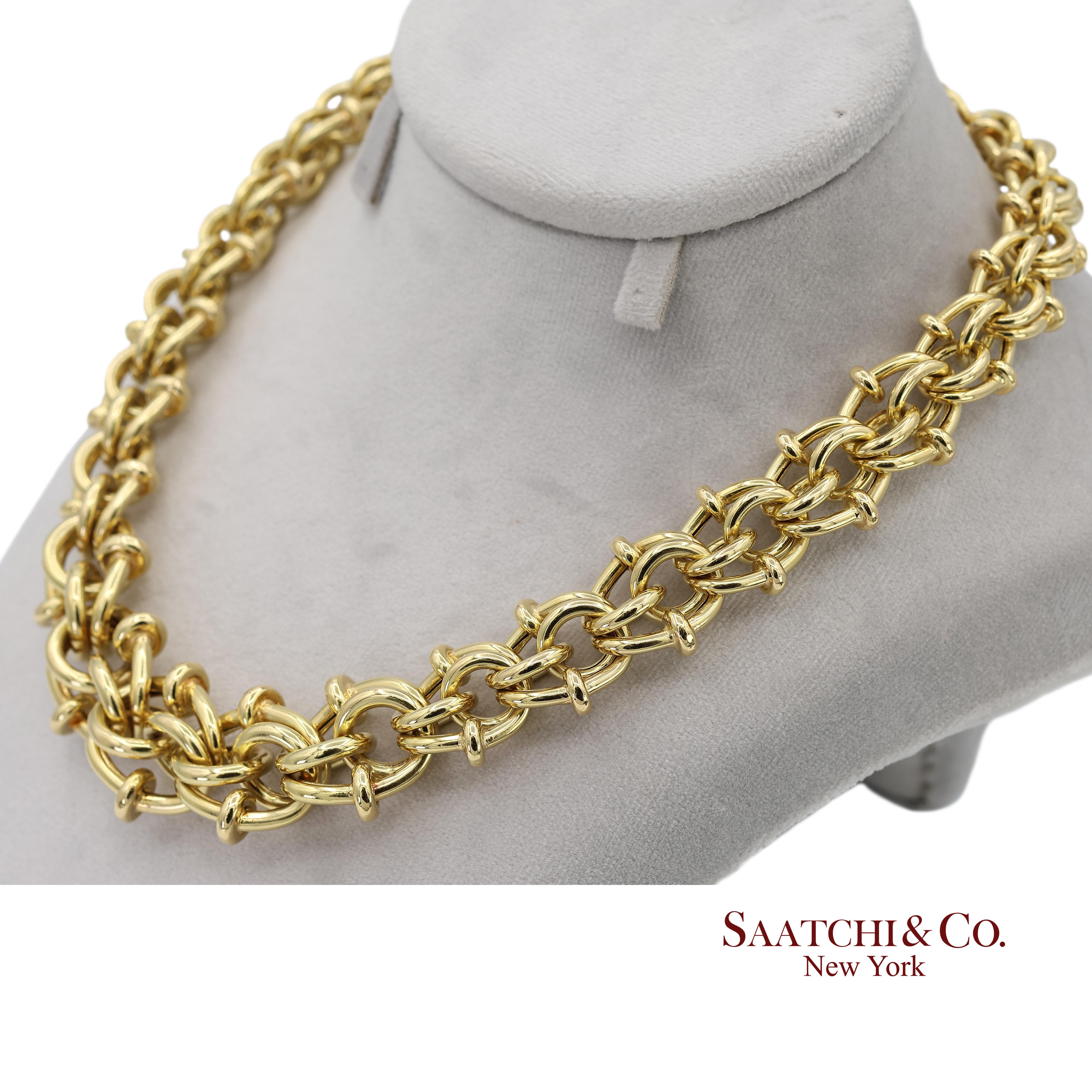 Contemporain Collier à chaîne byzantine graduée en or jaune massif 18K 750 en vente