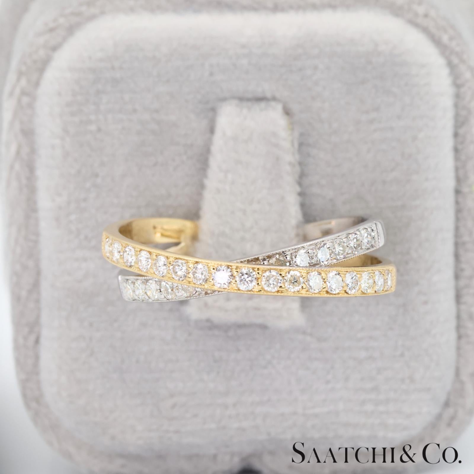 Bague à deux tons en diamant naturel 18k 750 Excellent état - En vente à New York, NY