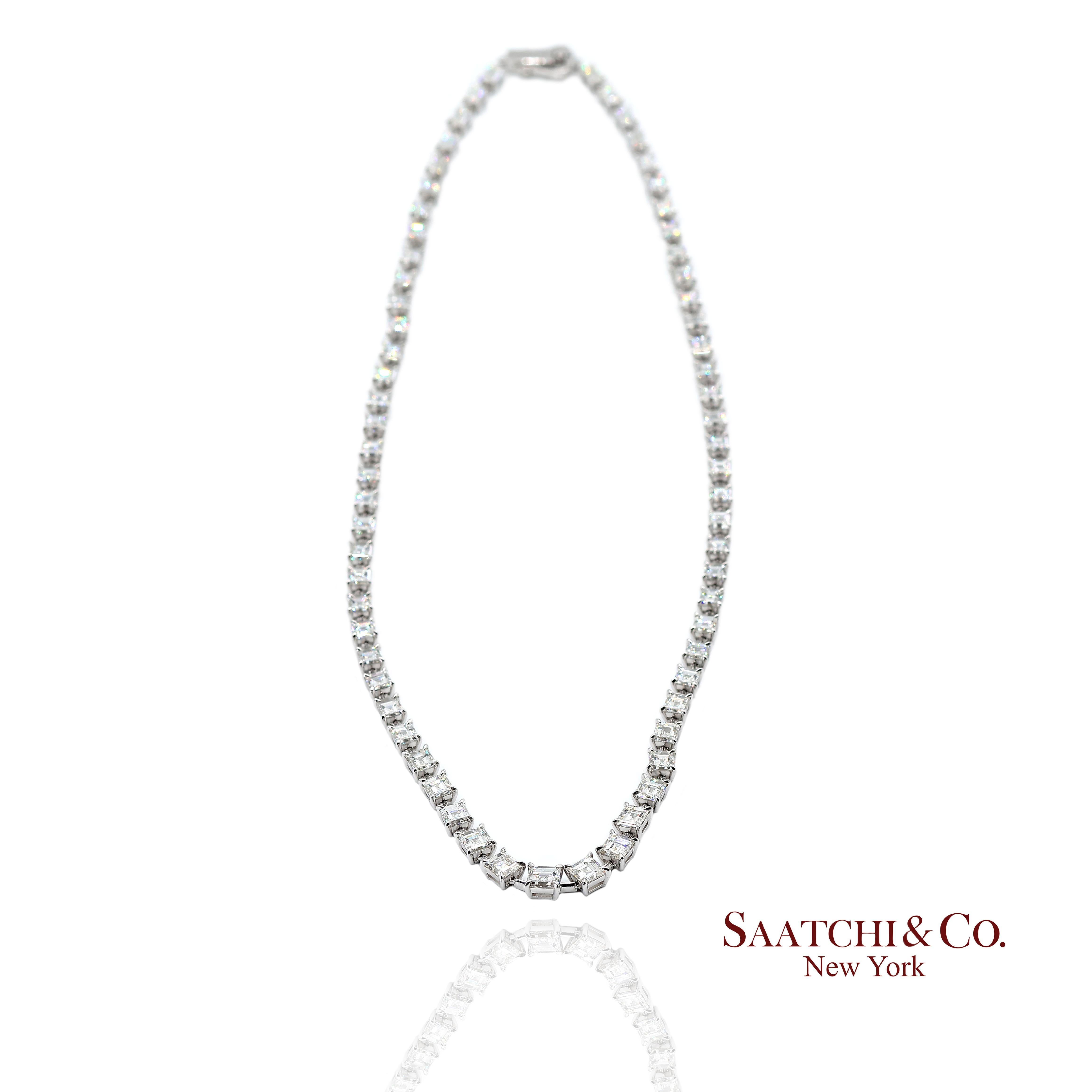 Contemporain Collier de tennis en or blanc 18K 750 diamants naturels taille Carrs en vente