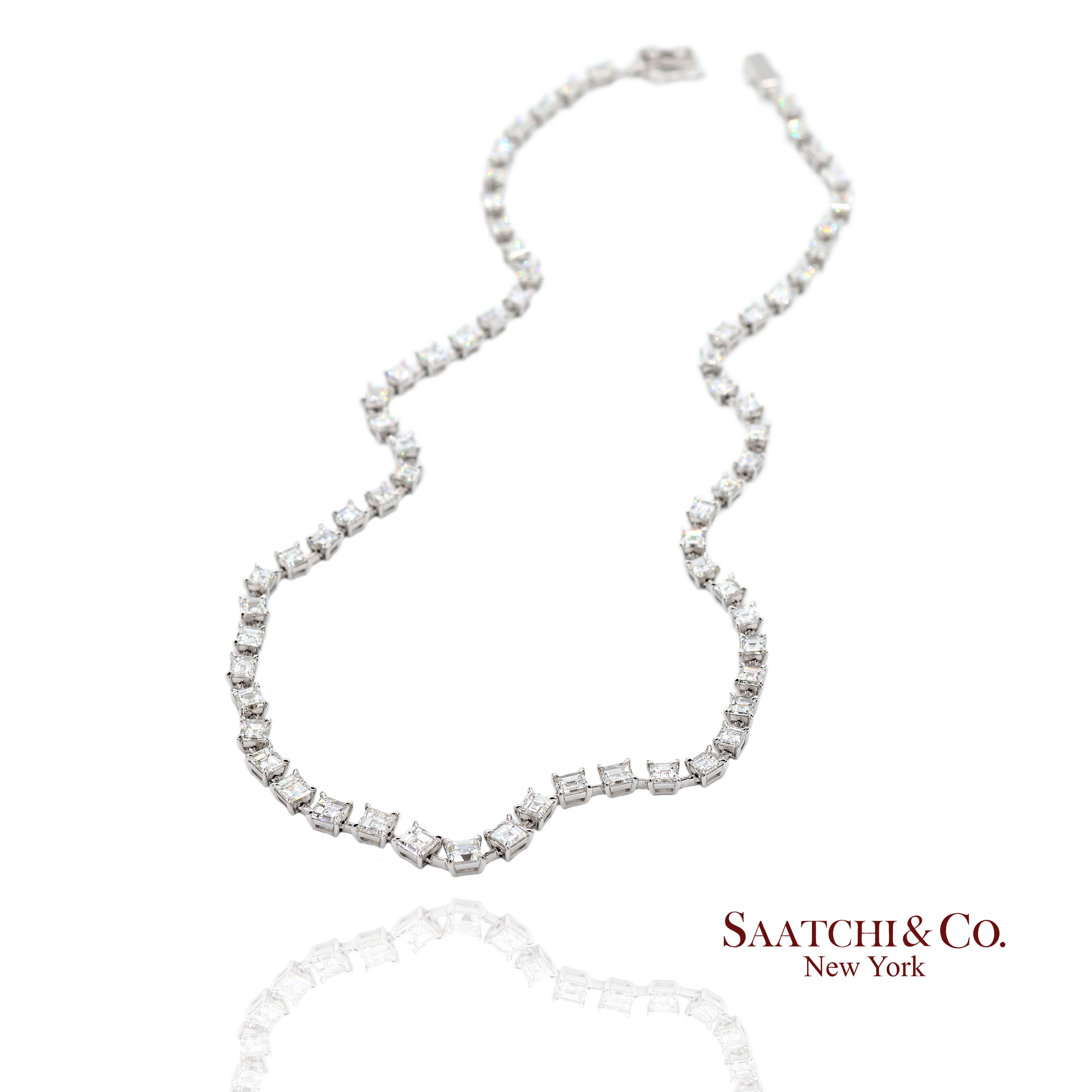 Taille carrée Collier de tennis en or blanc 18K 750 diamants naturels taille Carrs en vente