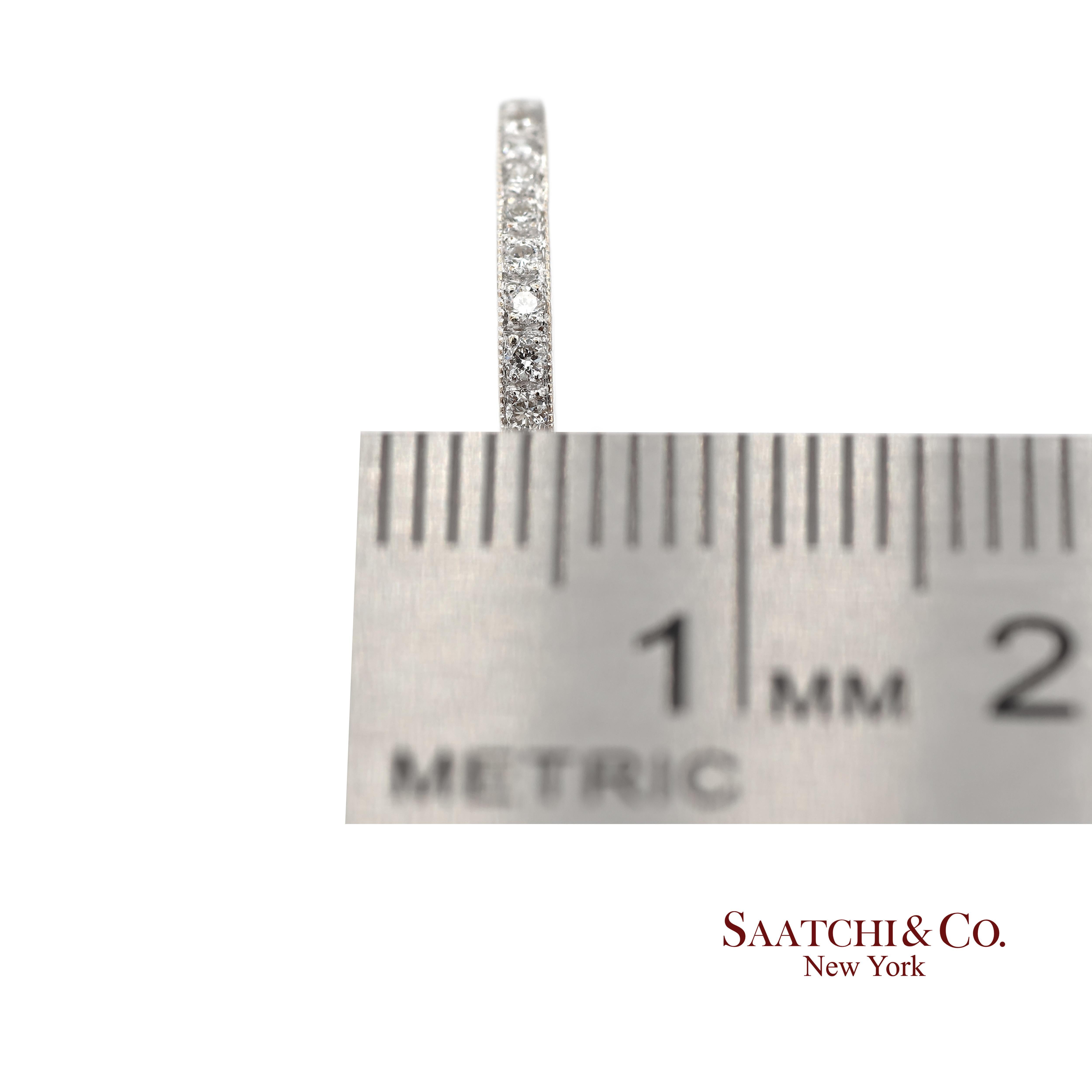 Bague en or blanc 18K 750 exquise gravée à la main et ornée de grains de mil... en vente 4