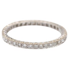 18K 750 Weißgold Exquisite Handgravur und Milgrain Detailing Band Ring