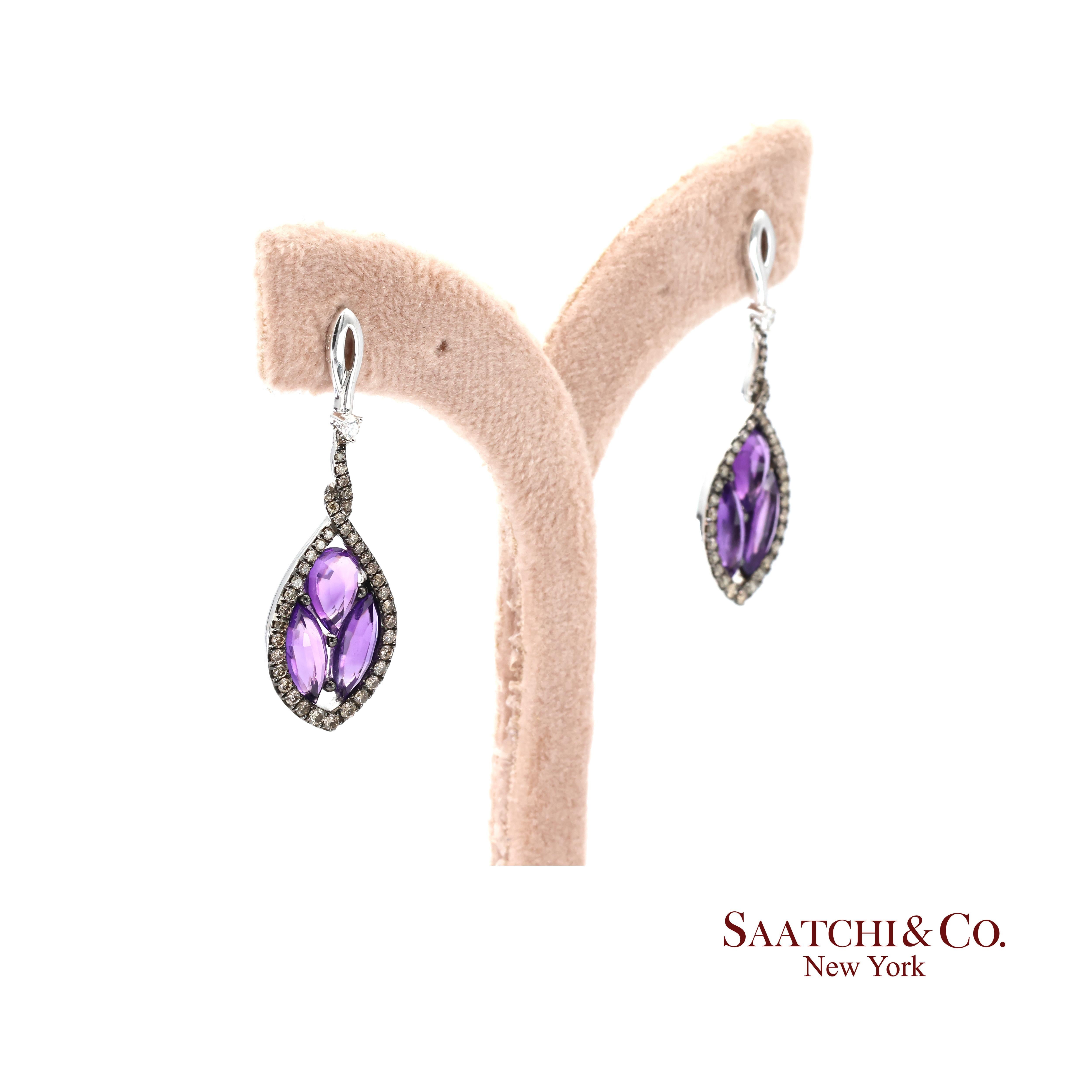 Boucles d'oreilles en or 18k avec améthyste et diamant

Type de métal : Or blanc 18k
Poids total de l'article : 5,56 grammes
1:
Pierre principale : Diamant
Poids en carats : 1,4 ct
Pierre principale taillée : Ronde
Couleur principale de la pierre :