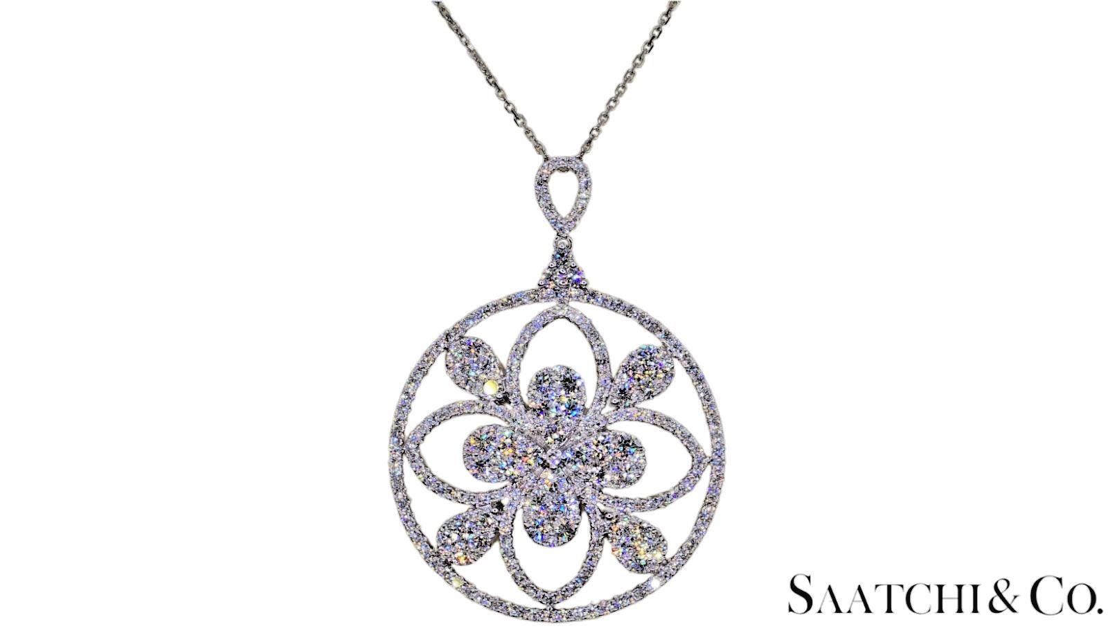 18K 750 Weißgold Natürlicher Brillantschliff VVS Diamant: Anhänger mit Kette (Zeitgenössisch) im Angebot