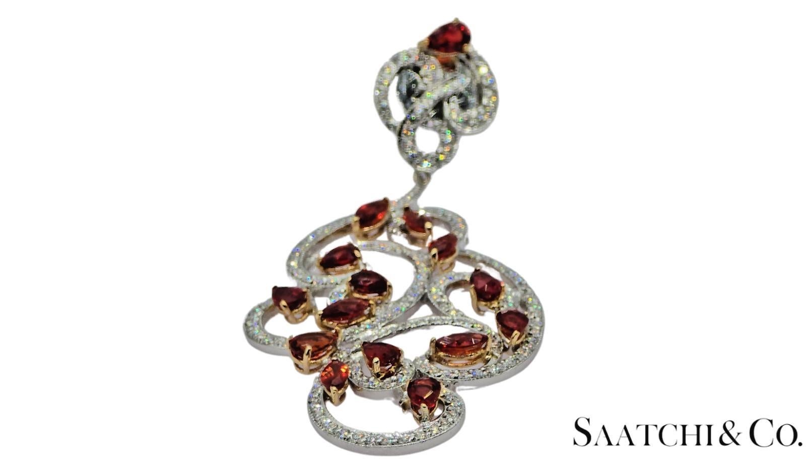 Boucles d'oreilles en or blanc 750 millièmes (18K) avec diamants et rubis de taille brillant VVS : Boucles d'oreilles en vente 1