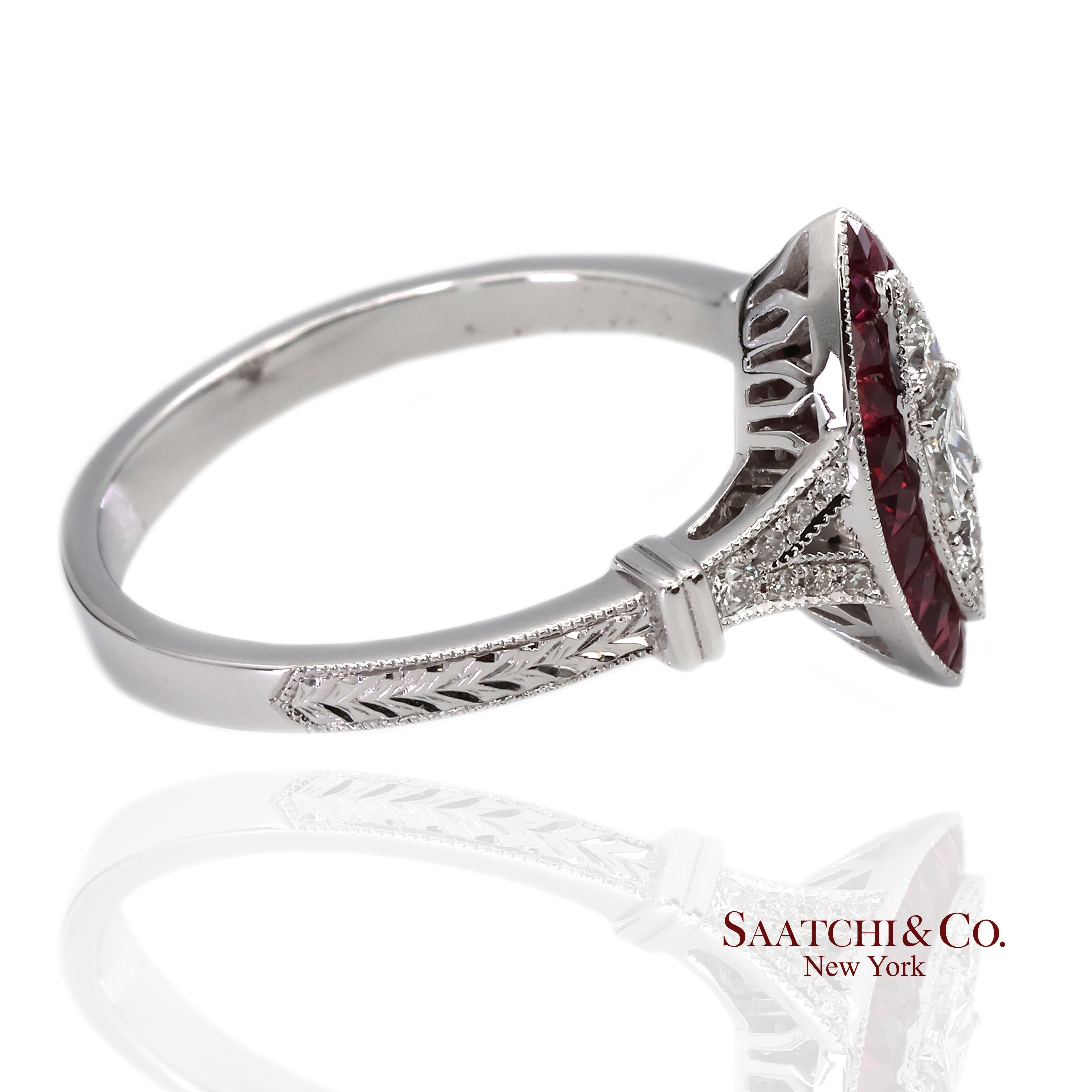 Contemporain Bague en or blanc 750 millièmes, diamant naturel et rubis marquise à grains multiples en vente