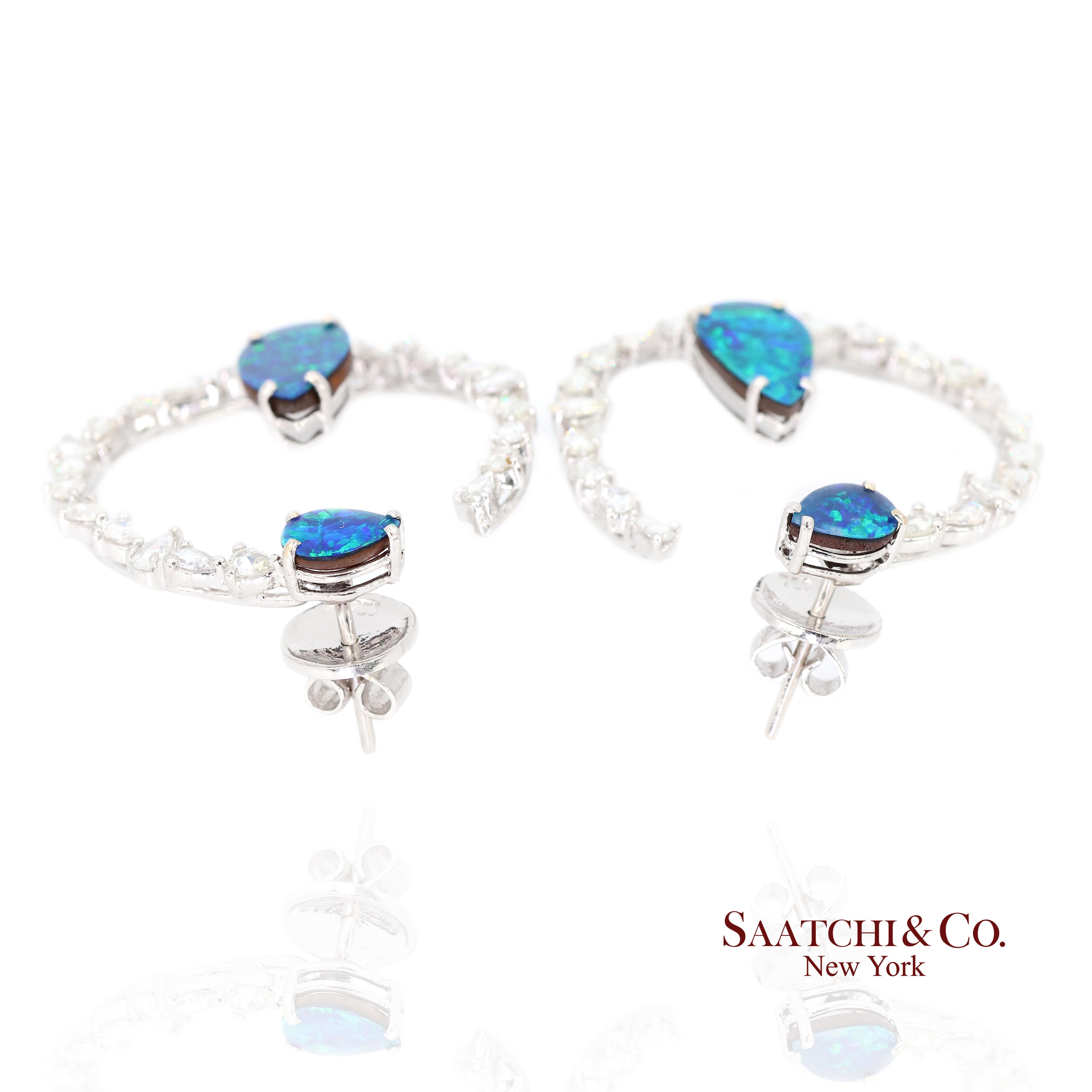 Pear Cut 18K 750 White Gold Natural Diamond and Natural Opal Earring For Sale