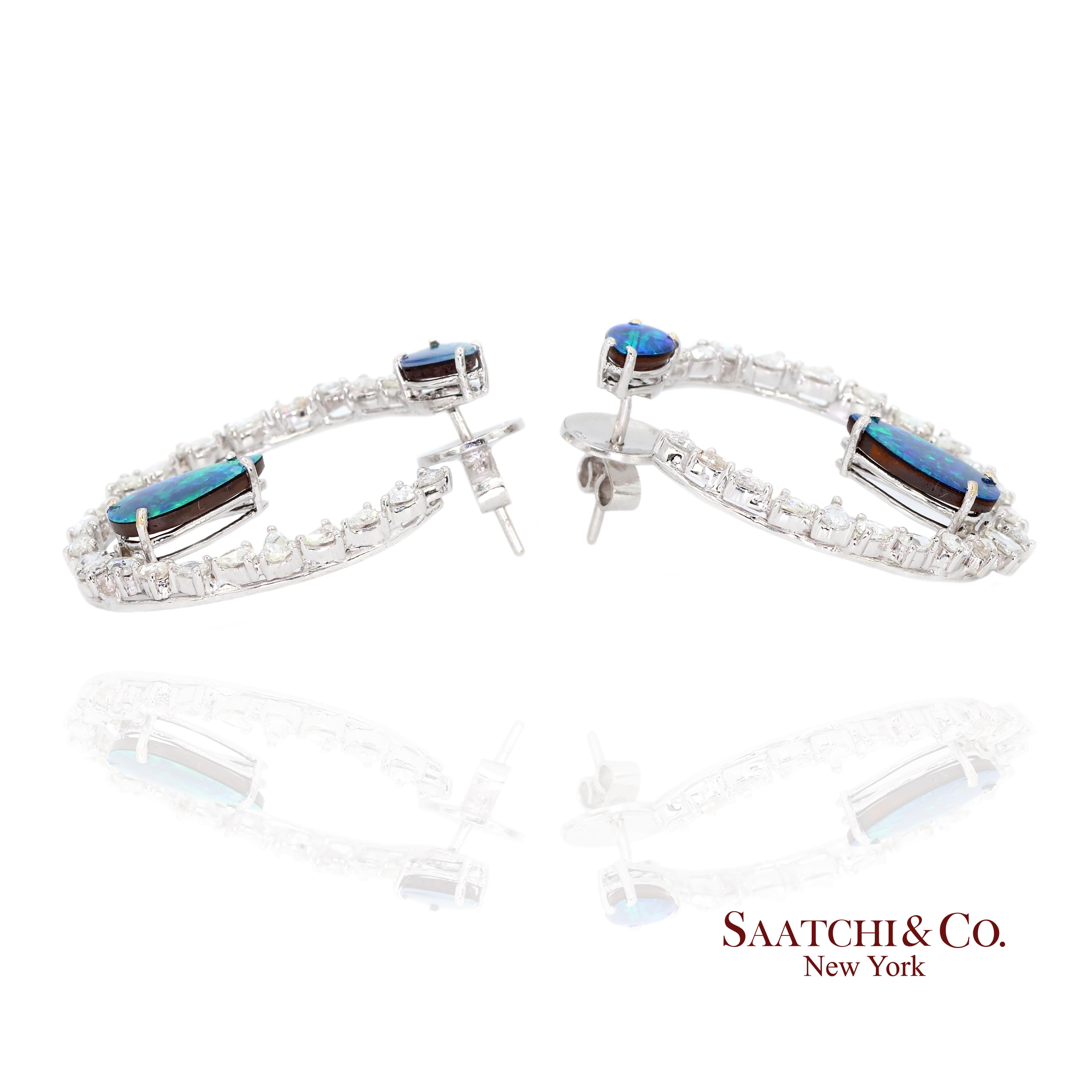 18K 750 White Gold Natural Diamond and Natural Opal Earring For Sale 1