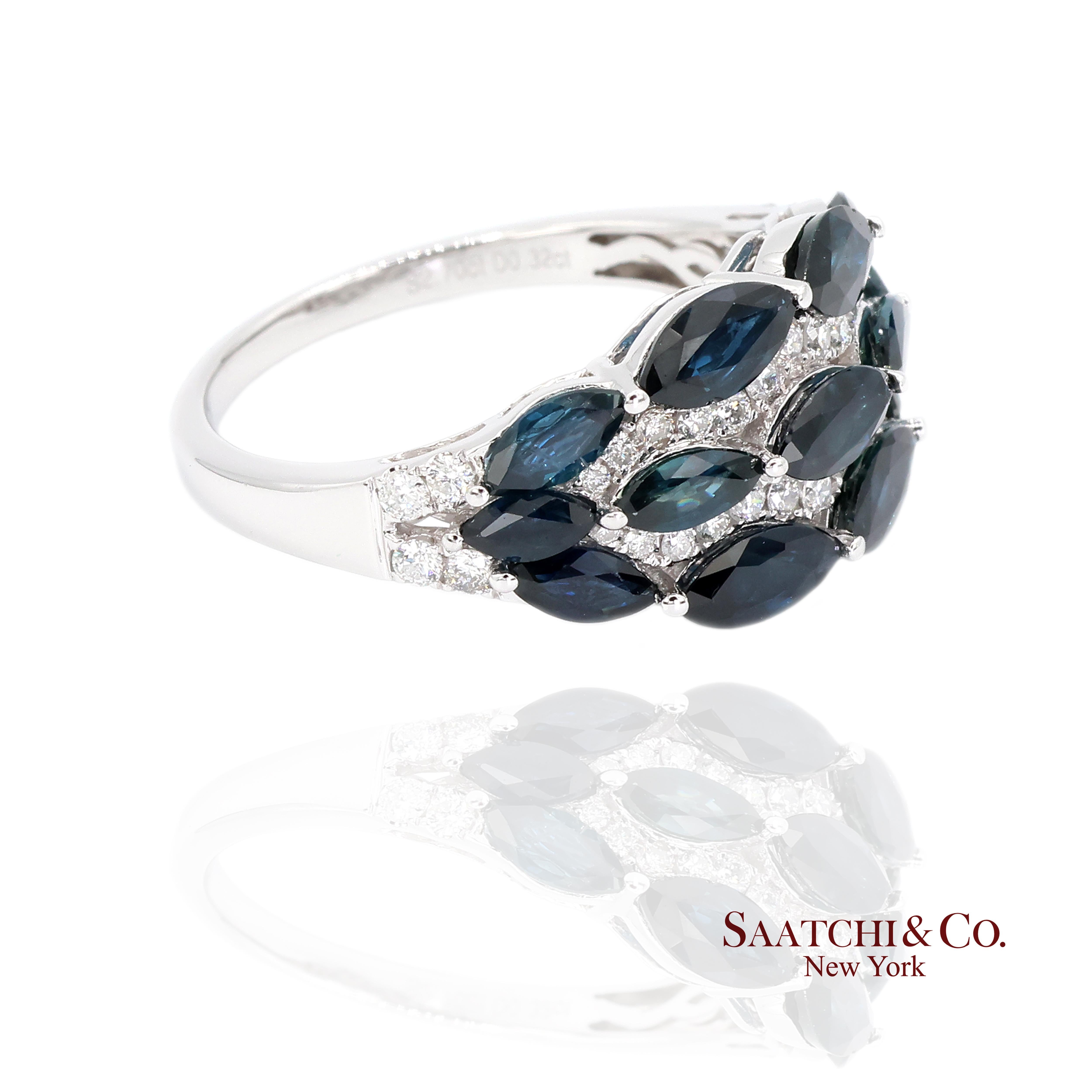 Contemporain Bague en or blanc 18k 750 diamants et saphirs naturels Taille 6.5 en vente
