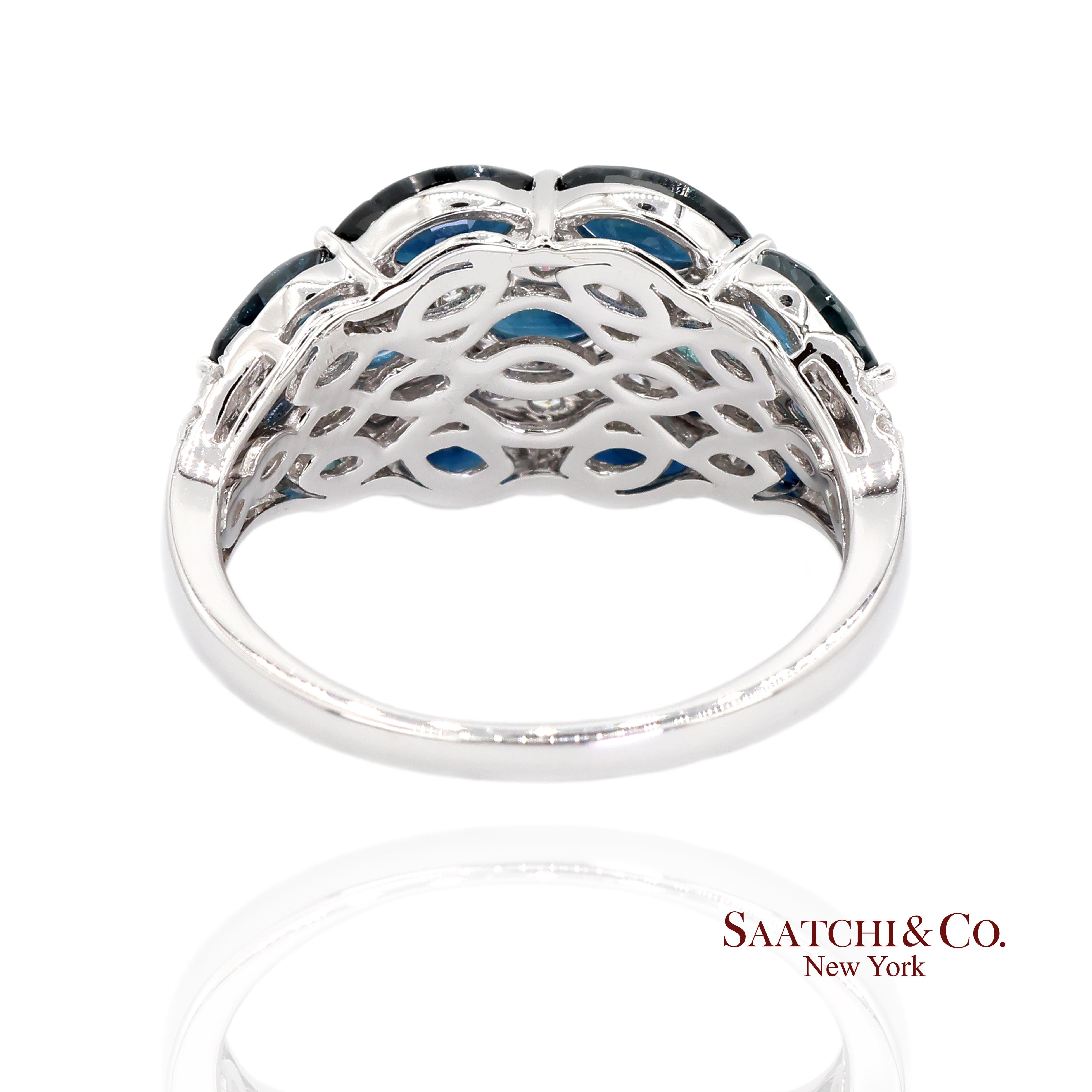 Bague en or blanc 18k 750 diamants et saphirs naturels Taille 6.5 Neuf - En vente à New York, NY