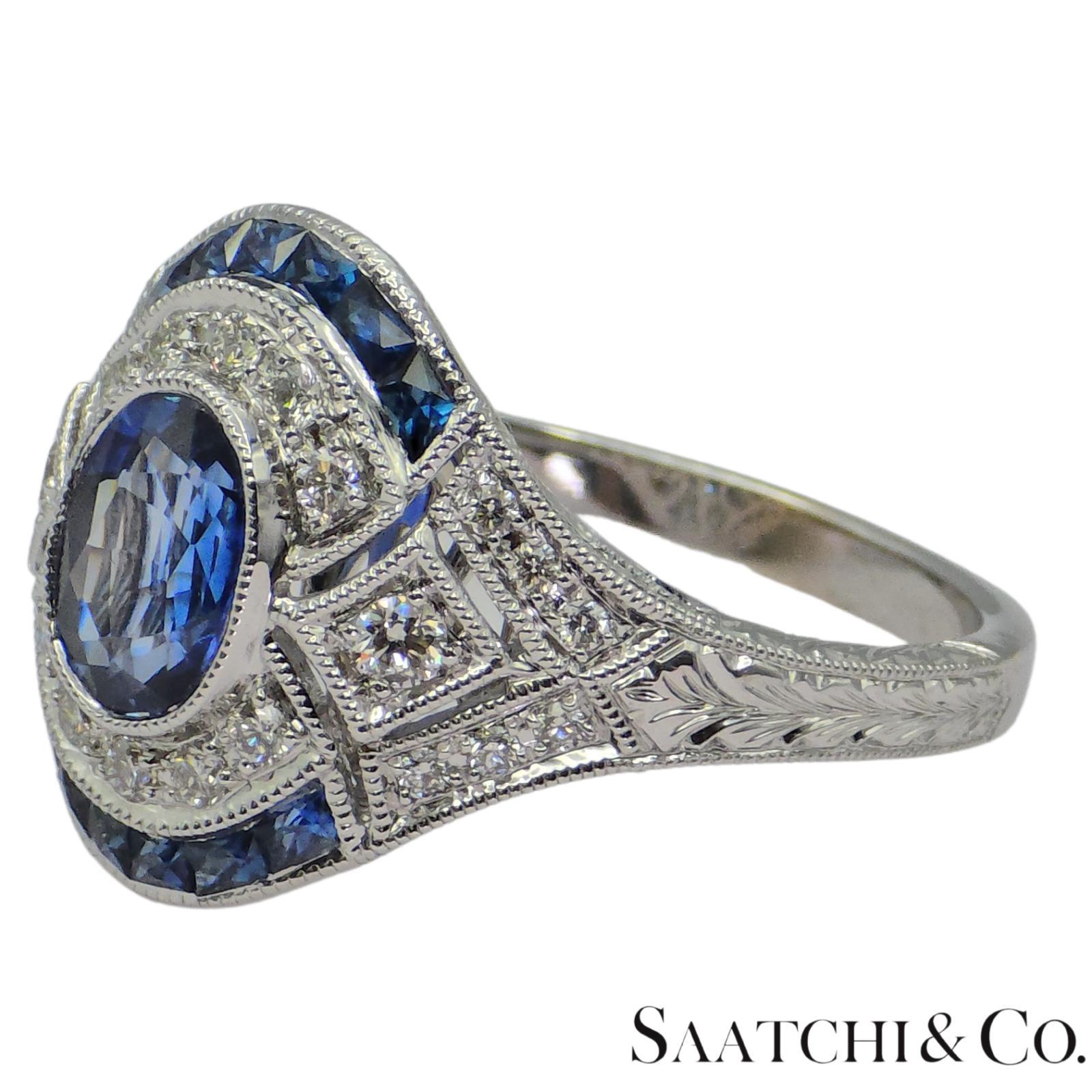 Taille ronde Bague en or blanc 750 millièmes (18K) diamant naturel et saphir bleu en vente