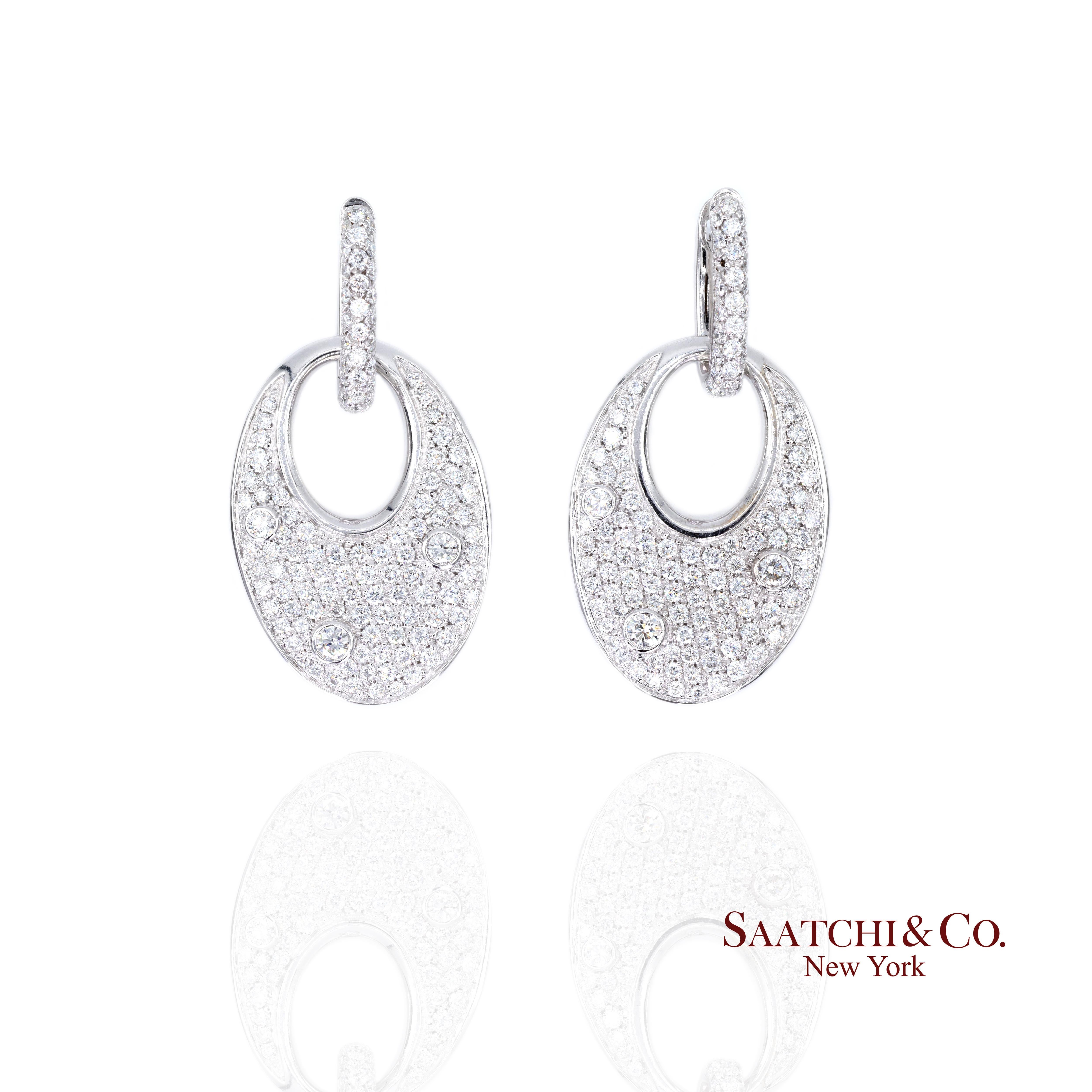 Boucle d'oreille en or blanc 18k 750 diamants naturels Pour femmes en vente
