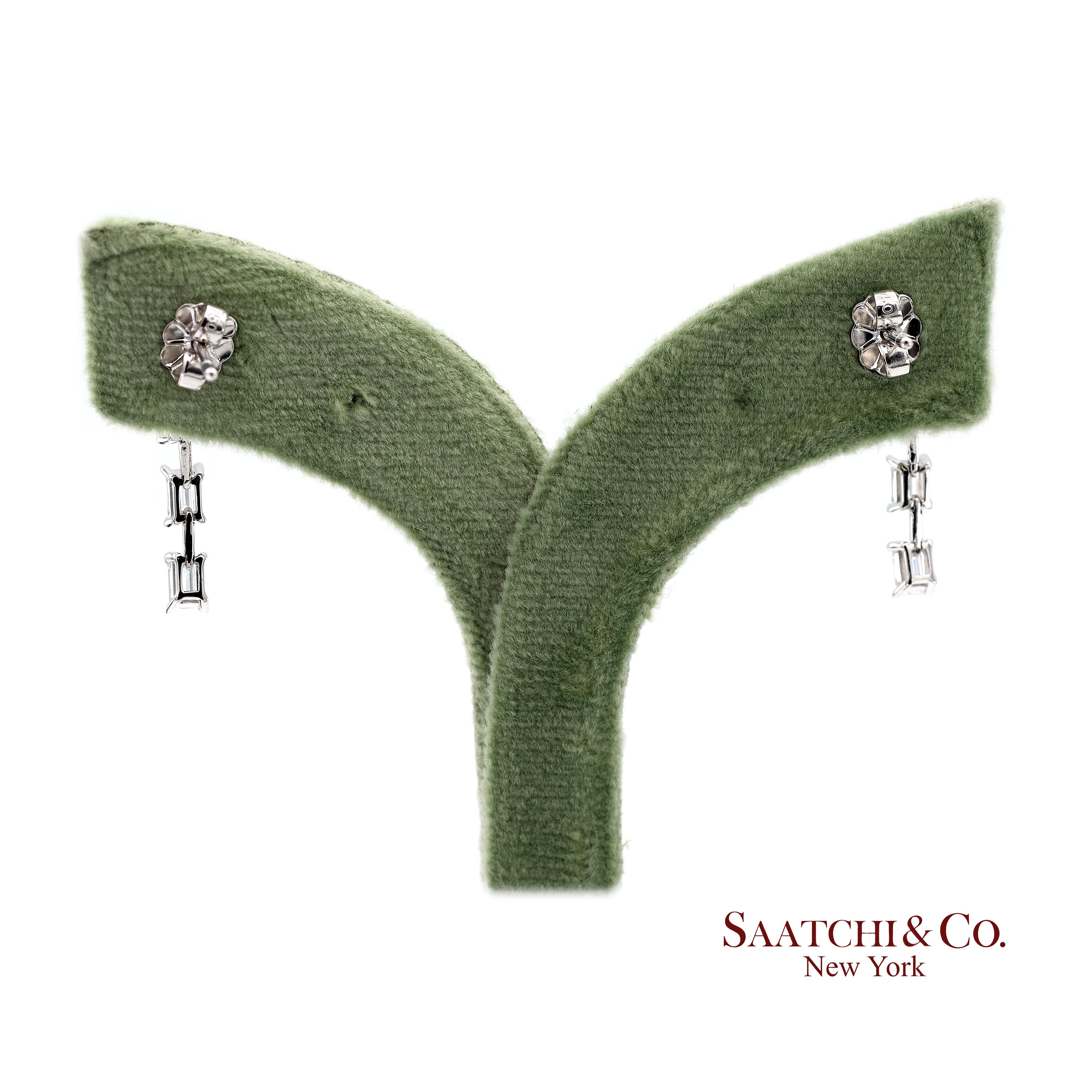 Taille émeraude Boucles d'oreilles en or blanc 18K 750 diamants naturels taille émeraude en vente