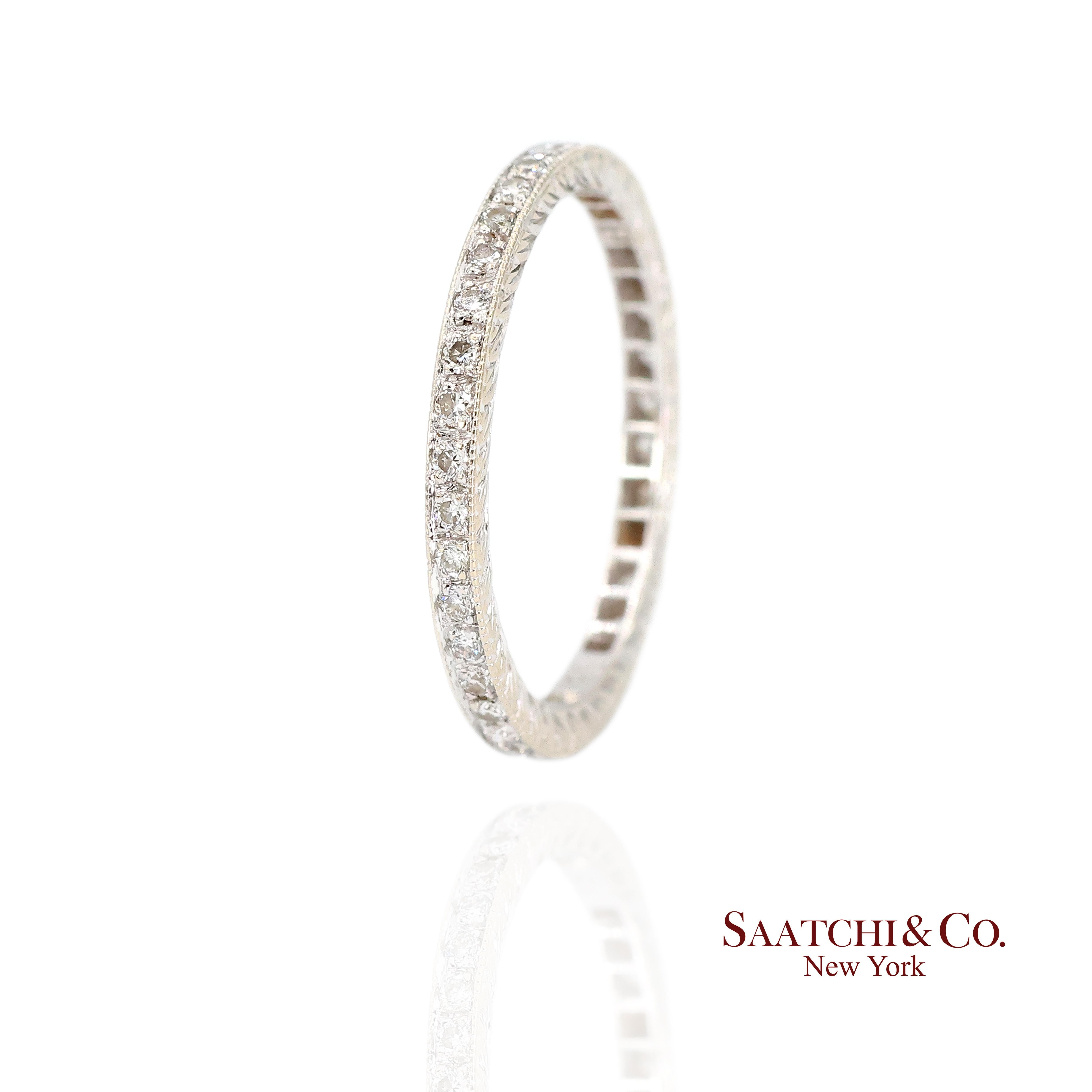 Femenino o masculino Anillo de oro blanco 750 de 18 quilates con diamante natural grabado en venta