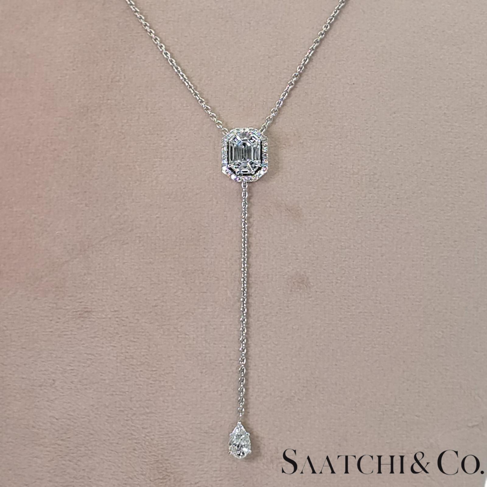 Colgante Esmeralda Ilusión de Diamante Natural de Oro Blanco 750 de 18k con Cadena en venta 1
