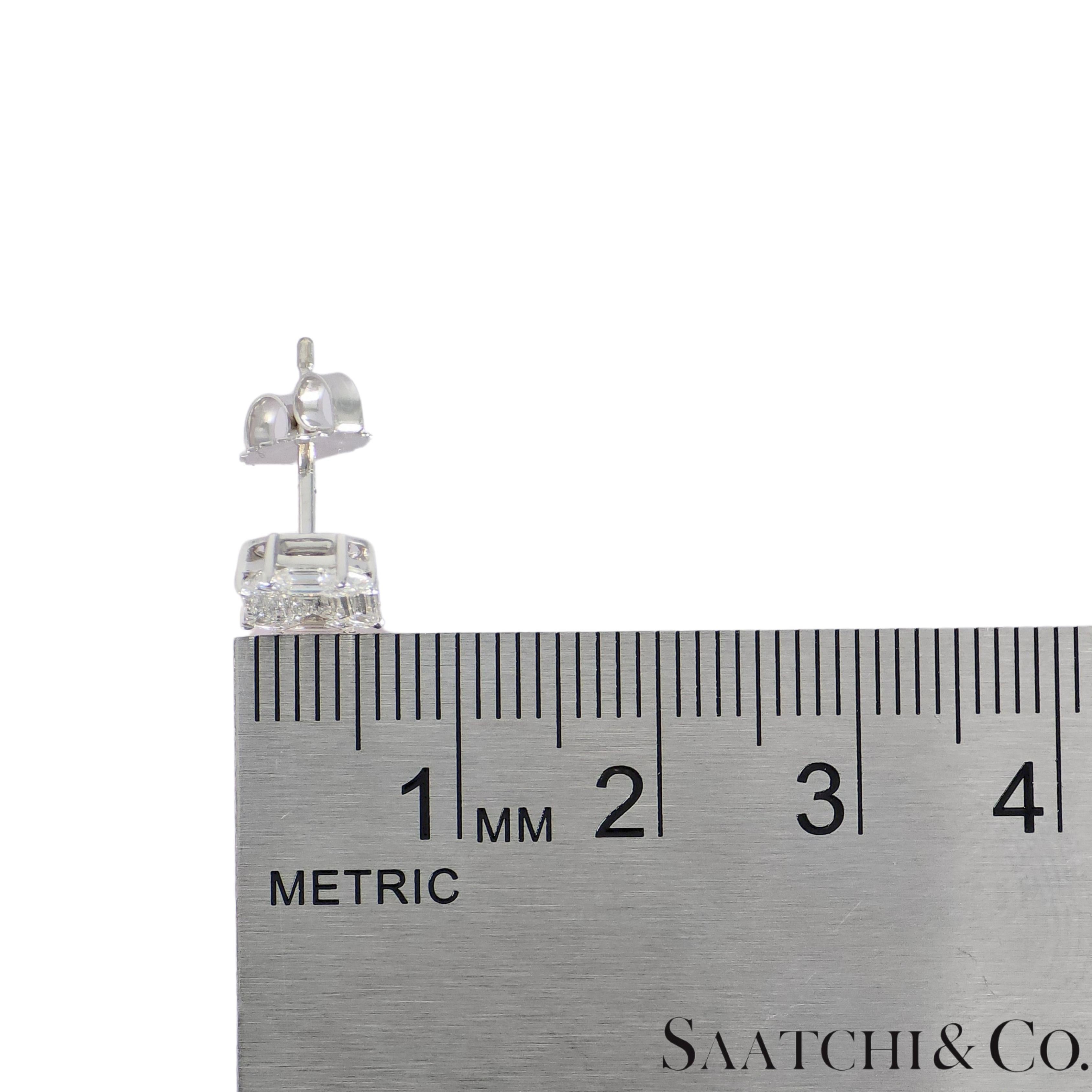 18k 750 White Gold Natural Diamond Illusion Setting Earrings For Sale 4