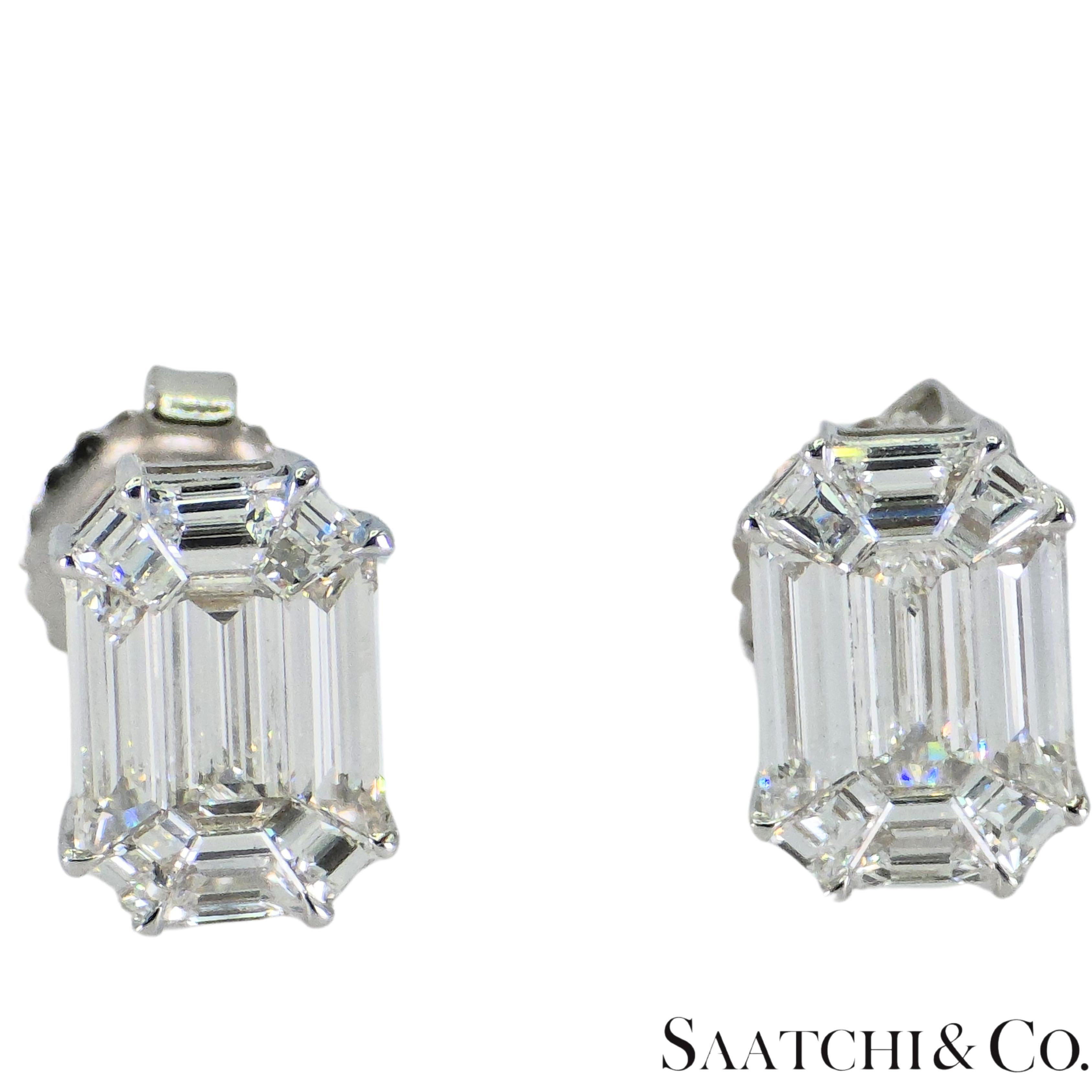Women's or Men's 18k 750 White Gold Natural Diamond Illusion Setting Earrings For Sale