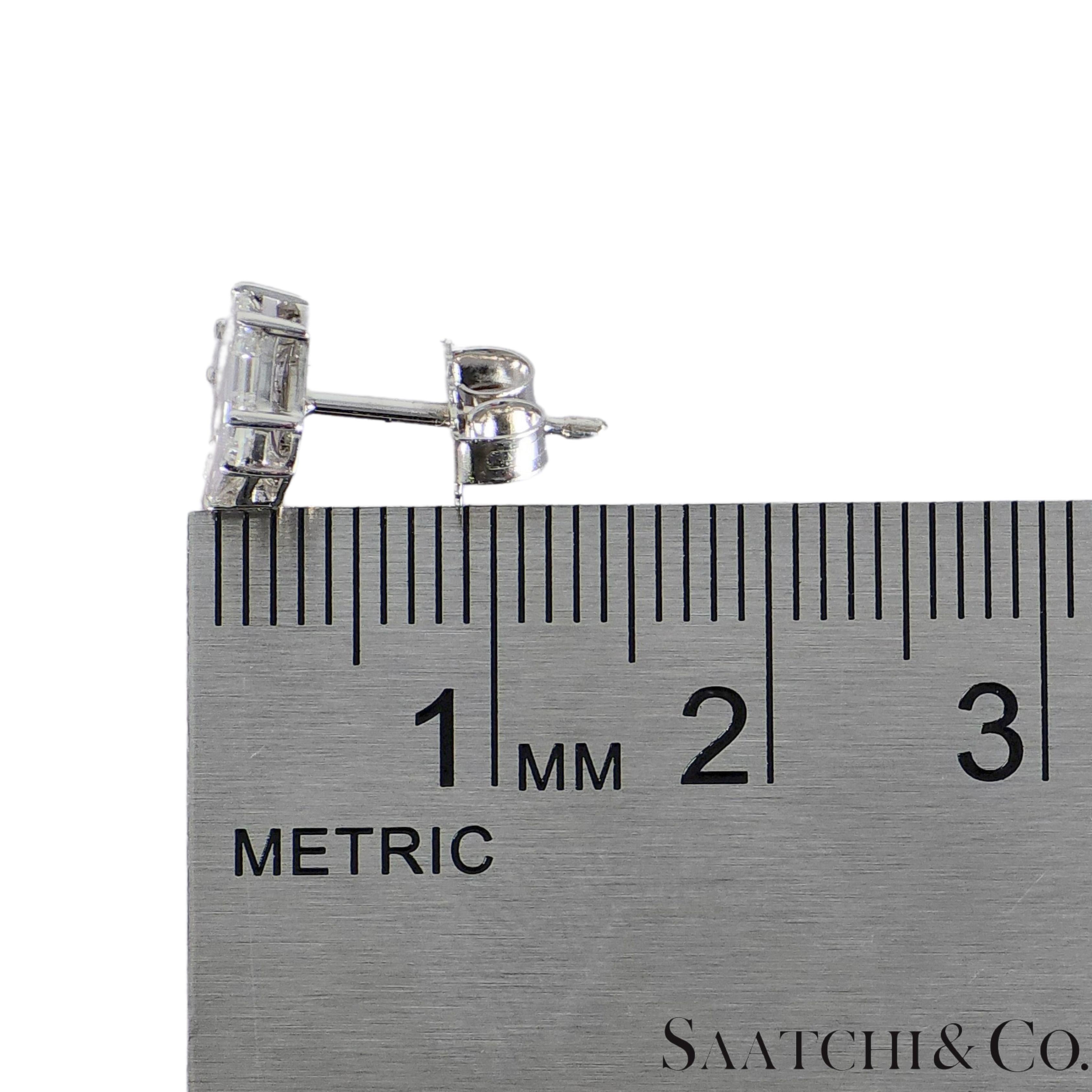 18k 750 White Gold Natural Diamond Illusion Setting Earrings For Sale 3