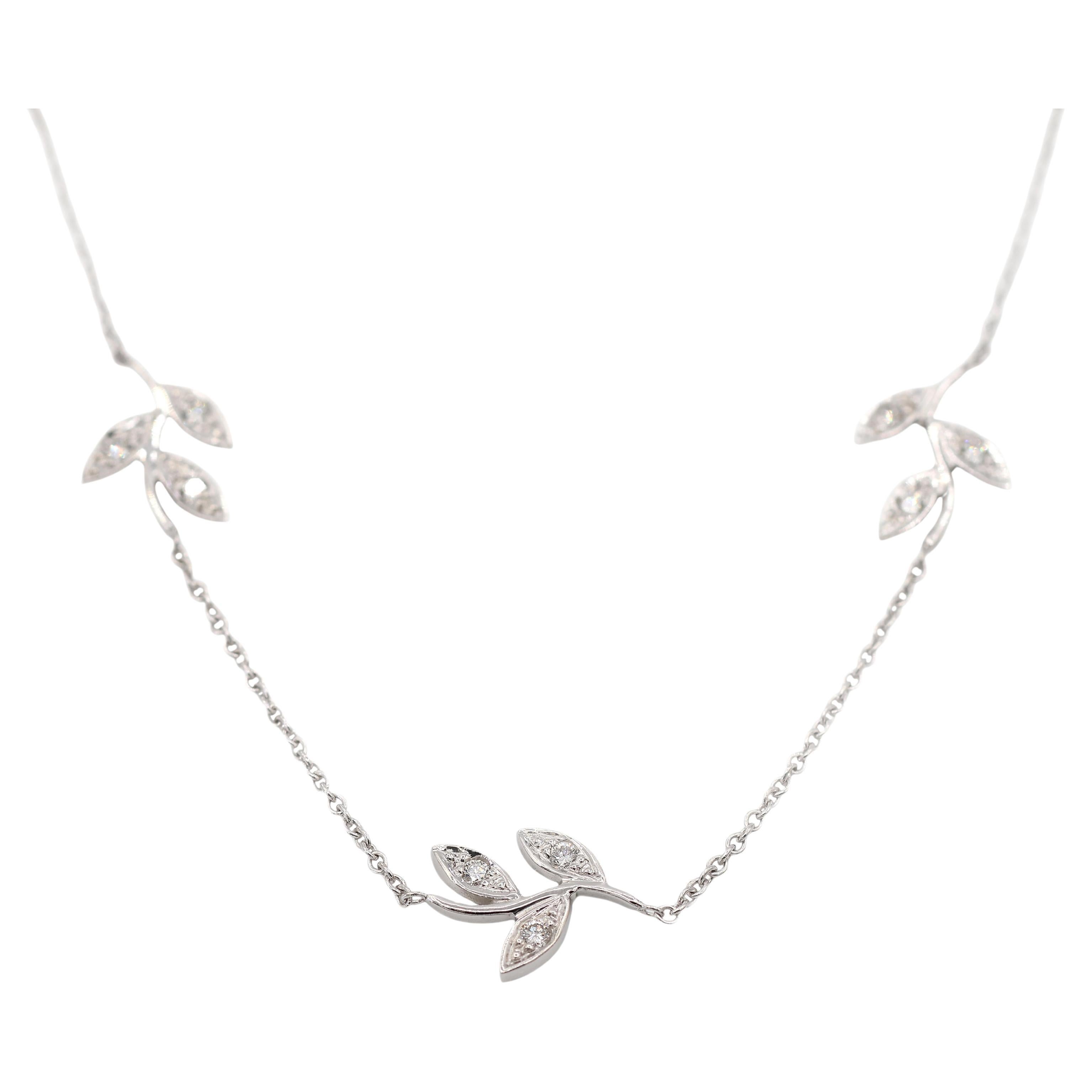 18K 750 White Gold Natural Diamond Leaf Pendant Necklace with Chain