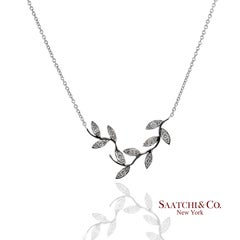 18K 750 White Gold Natural Diamond Leaf Shape Pendant Necklace with Chain