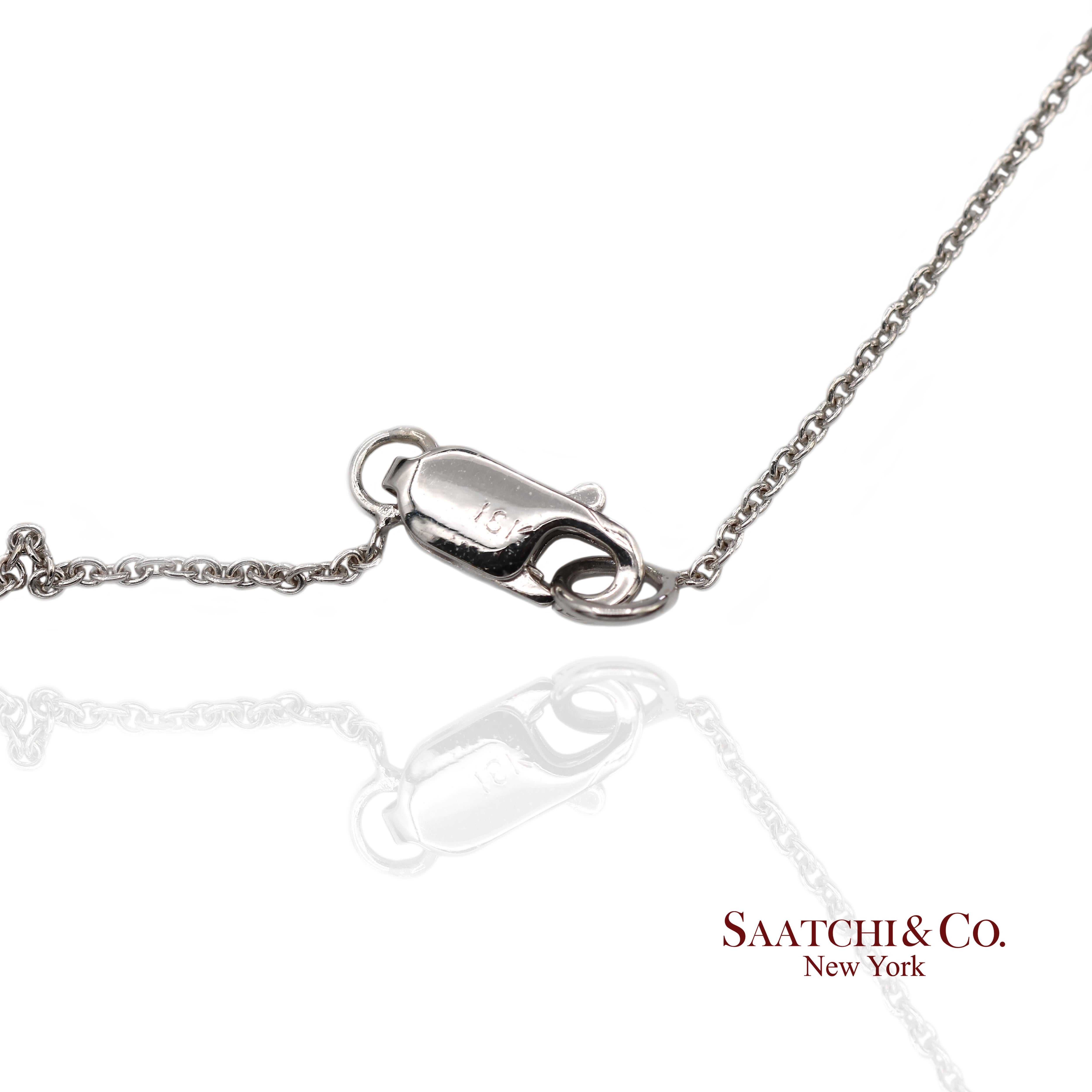 Collana con ciondolo a forma di marquise con diamante naturale in oro bianco 18K 750 e catena In condizioni Nuovo in vendita a New York, NY