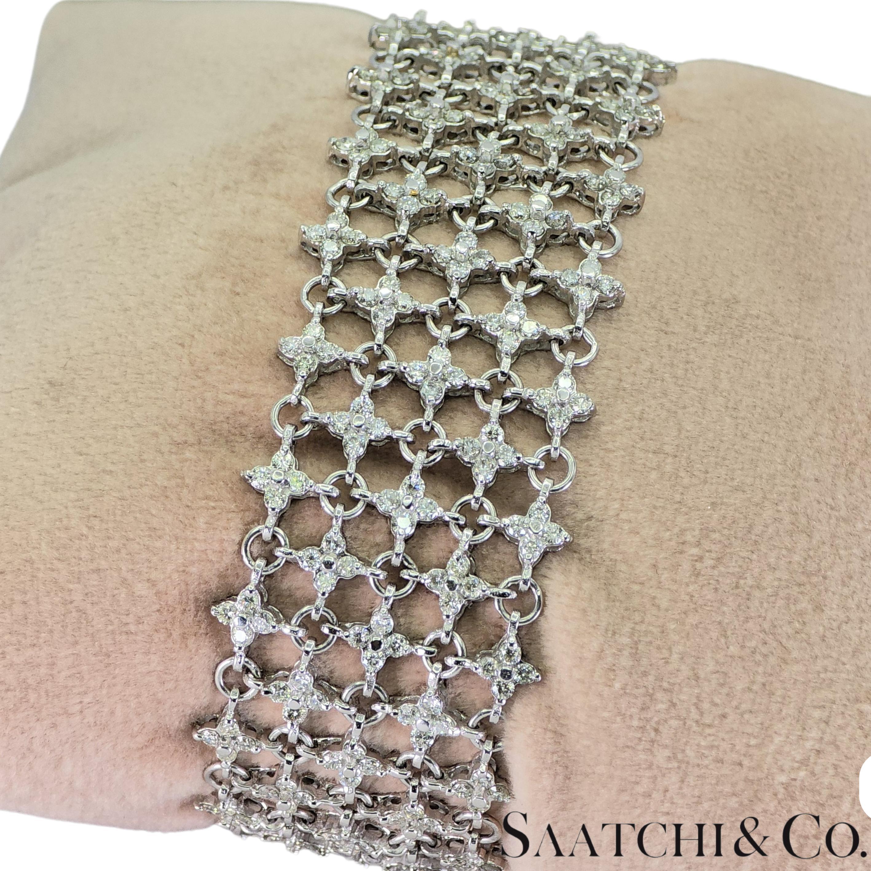 Women's 18k 750 White Gold Natural Diamond Mesh Bracelet For Sale