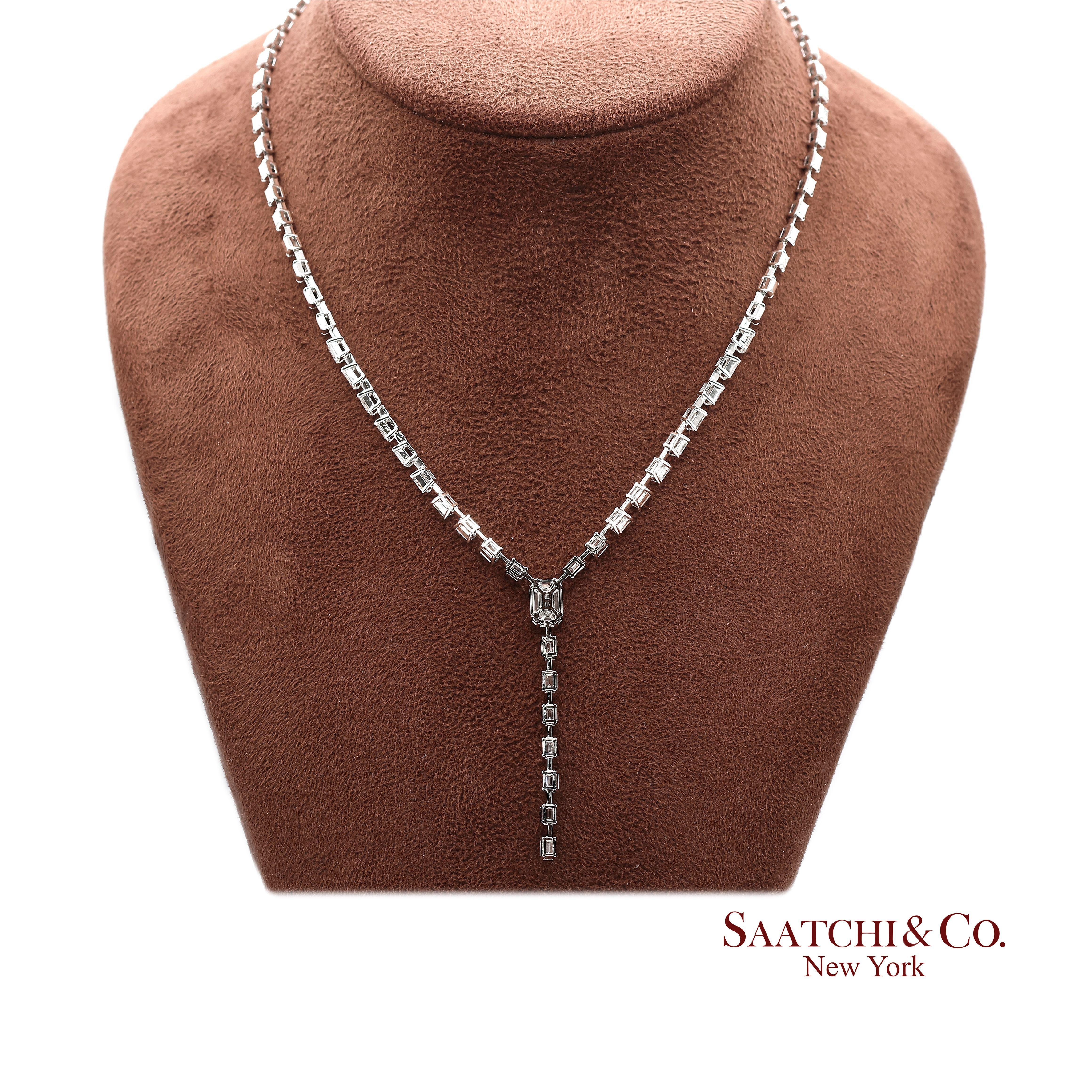 Collier en or blanc 750 millièmes (18K) avec diamants naturels taillés en forme de tarte en vente 5