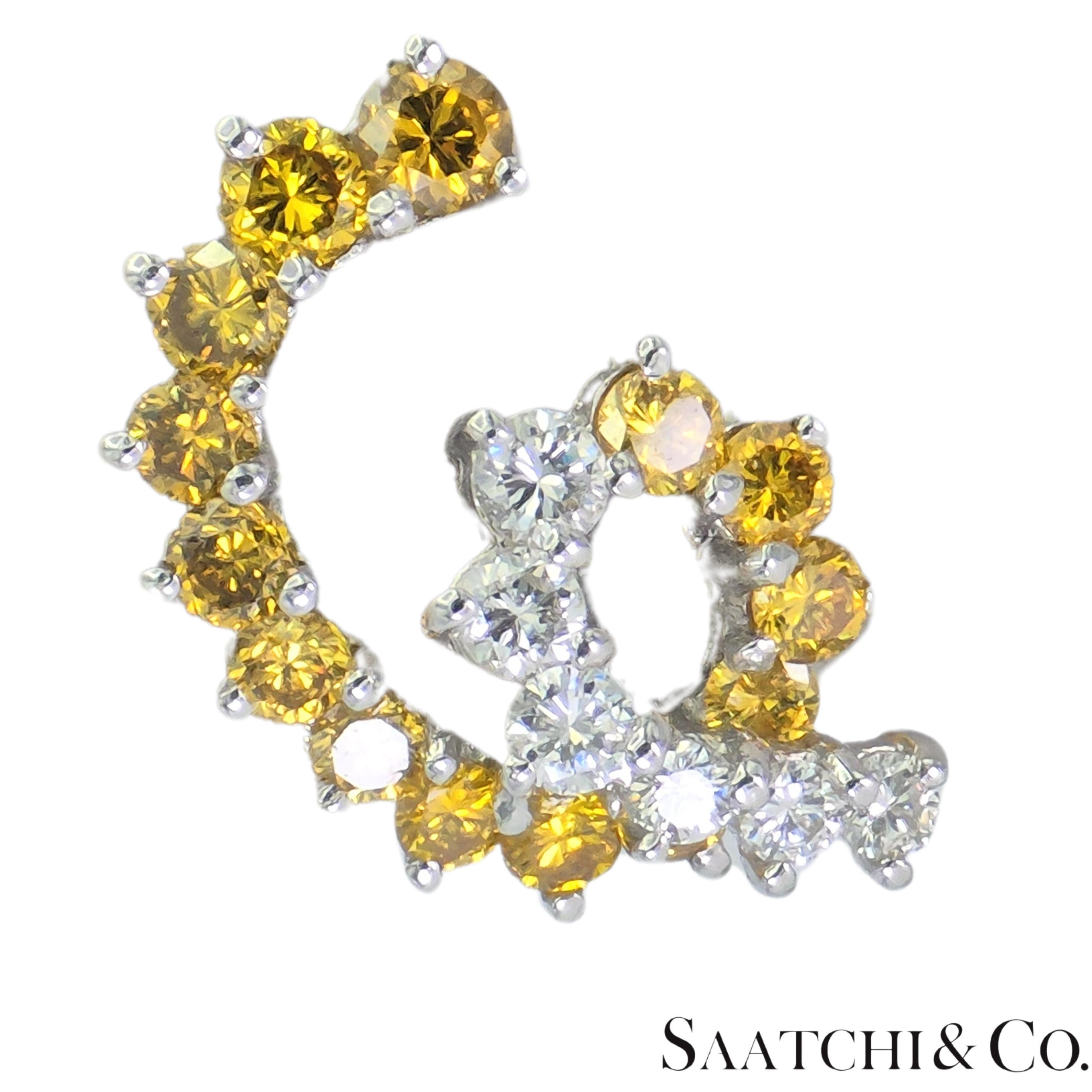 18k 750 Weißgold Natürliche Ohrringe mit gelben und weißen Diamanten Damen im Angebot
