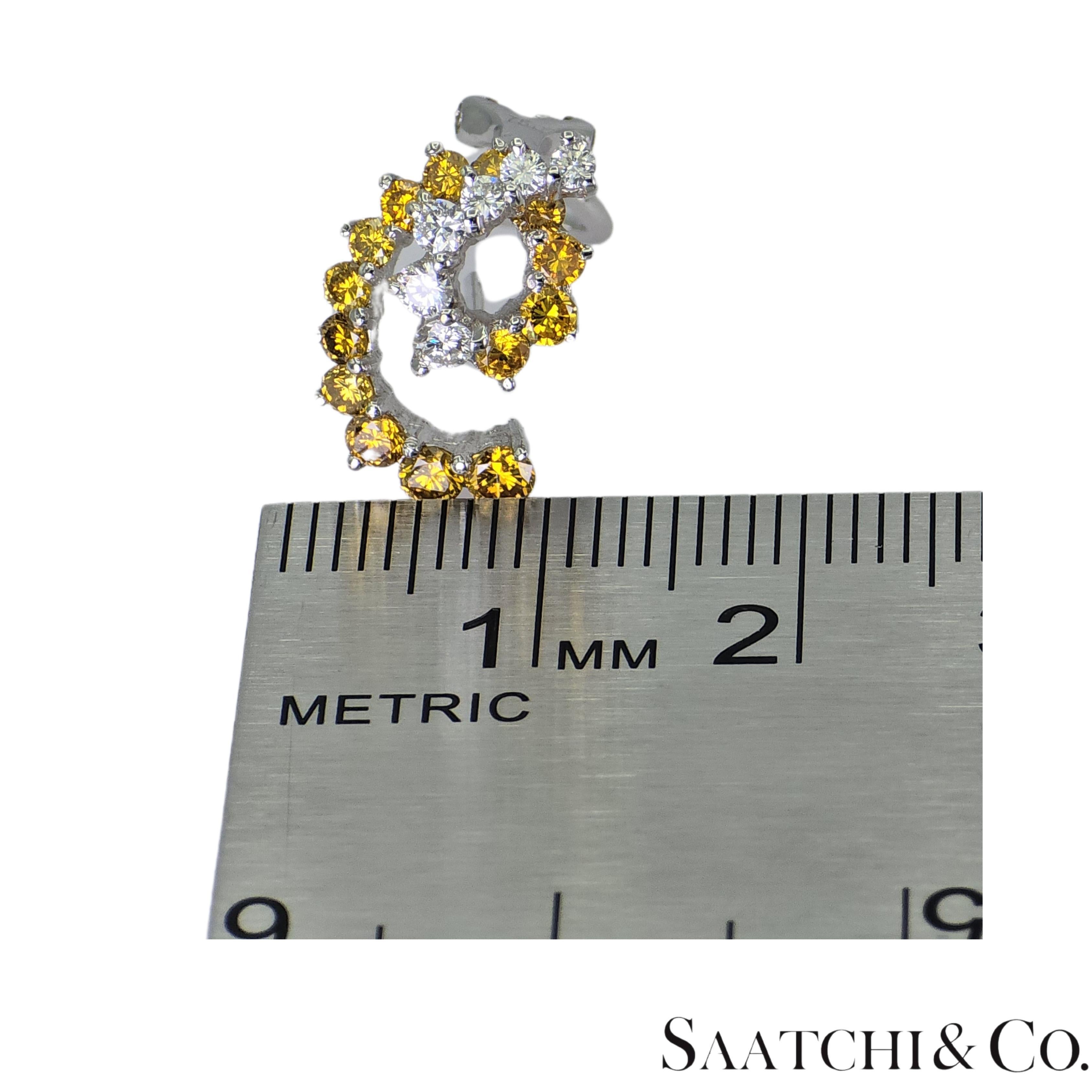 18k 750 Weißgold Natürliche Ohrringe mit gelben und weißen Diamanten im Angebot 1