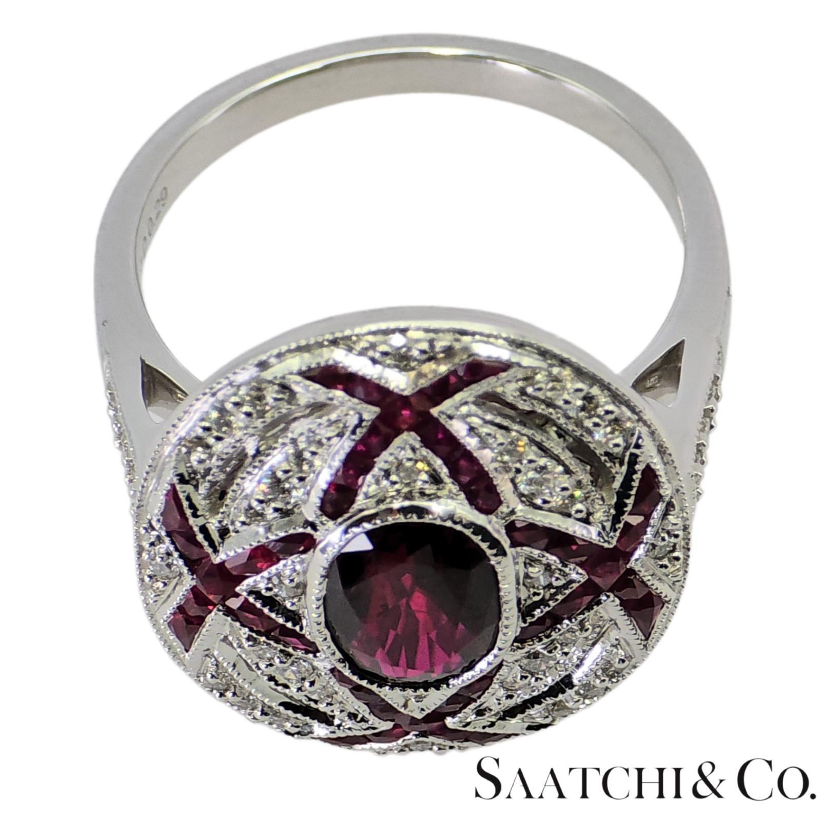 De las mujeres Anillo de oro blanco 750 de 18 quilates con diamante natural VVS y rubí talla 7 en venta