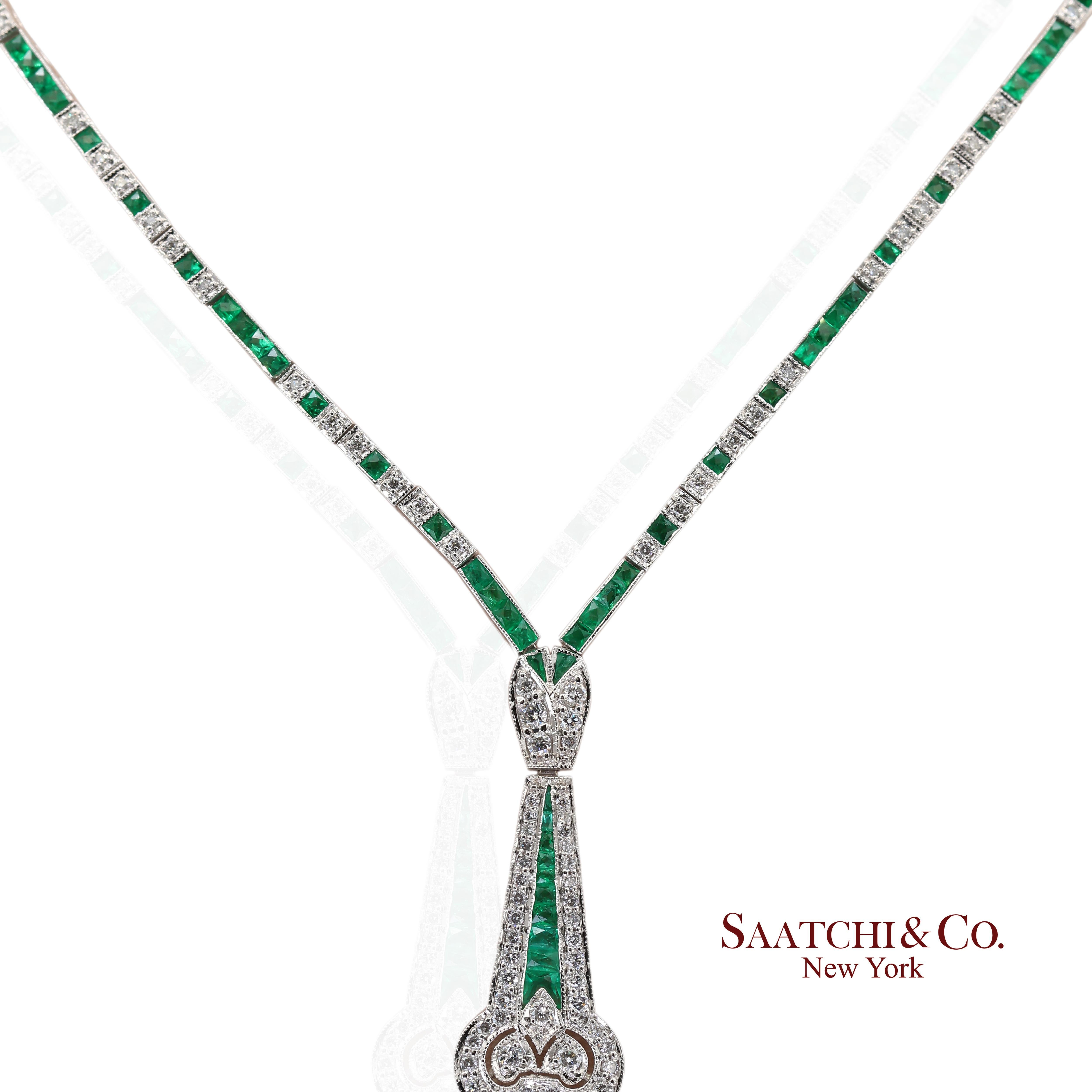 Collier poire en or blanc 750 millièmes (18k) Zambie naturelle et diamants Pour femmes en vente