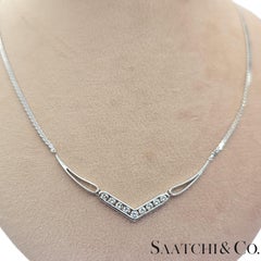 18k 750 White Gold V Shaped Necklace Natural Diamond