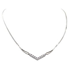 Collier en or blanc 18k 750 en forme de V Diamant naturel