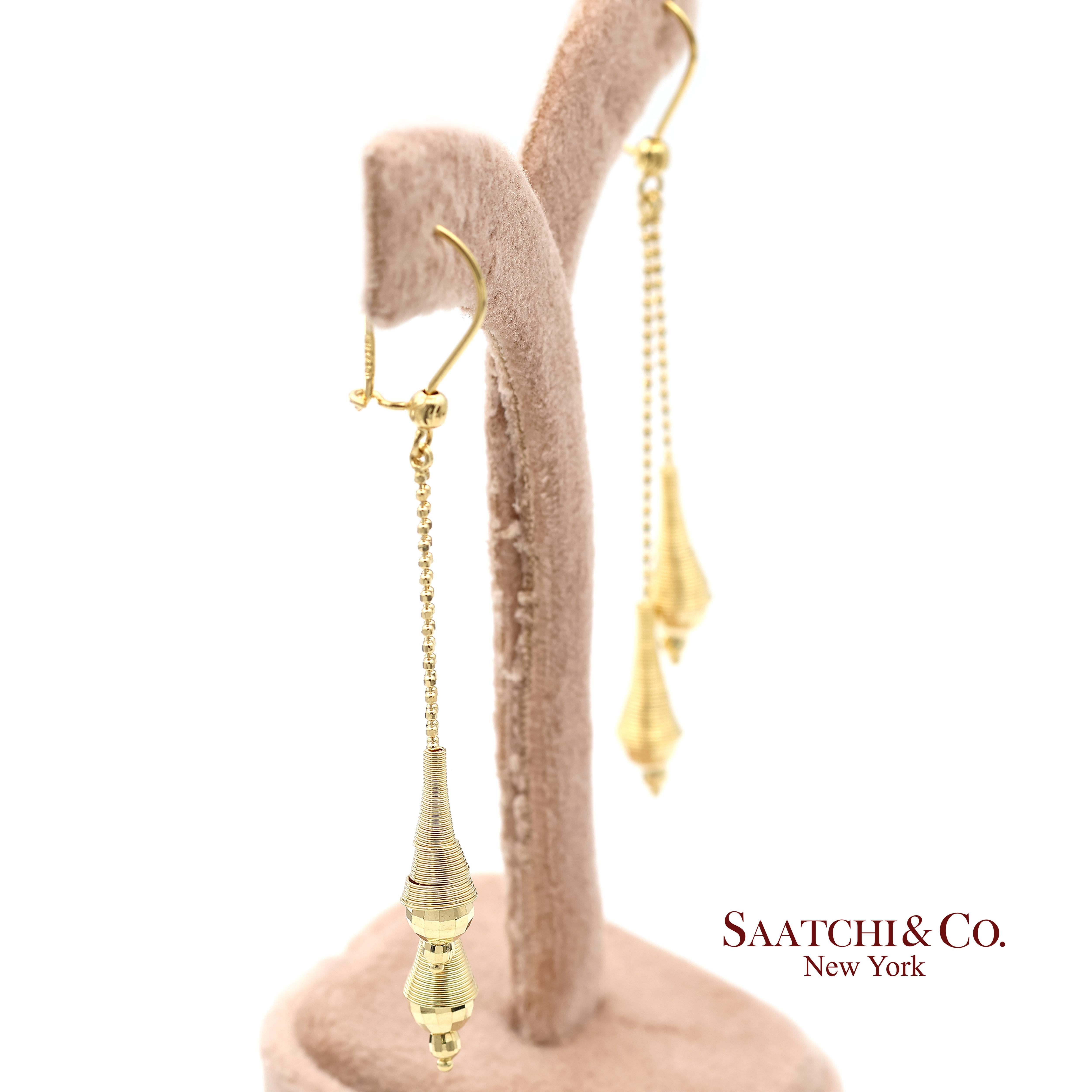 Orecchini pendenti in oro giallo 18K 750 in vendita 5