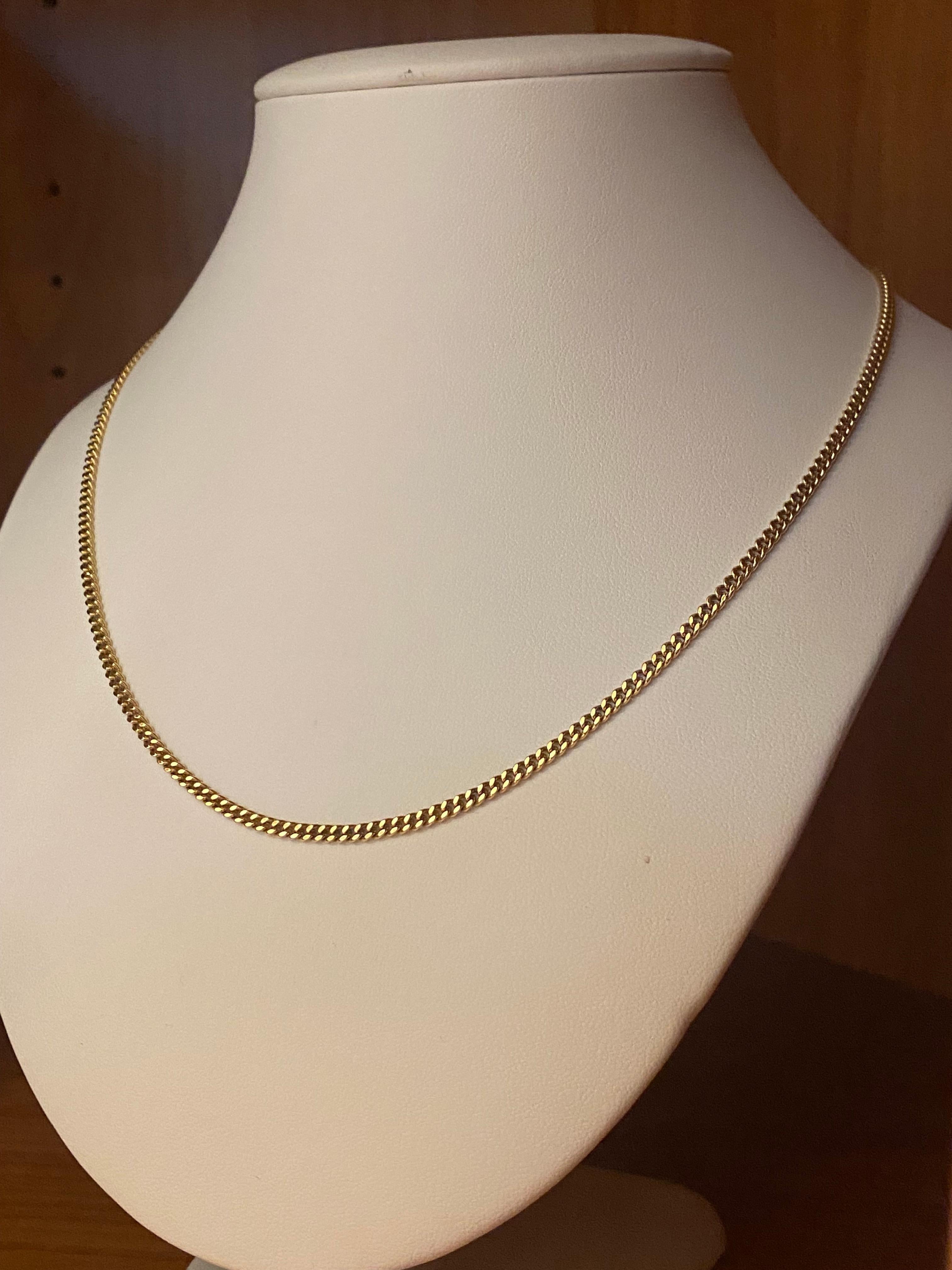  18K 750 Yellow Gold Fine Cuban / Curb Links Chain, 50.5cm, 15.6gr. Italy, c1990 In Excellent Condition For Sale In MELBOURNE, AU
