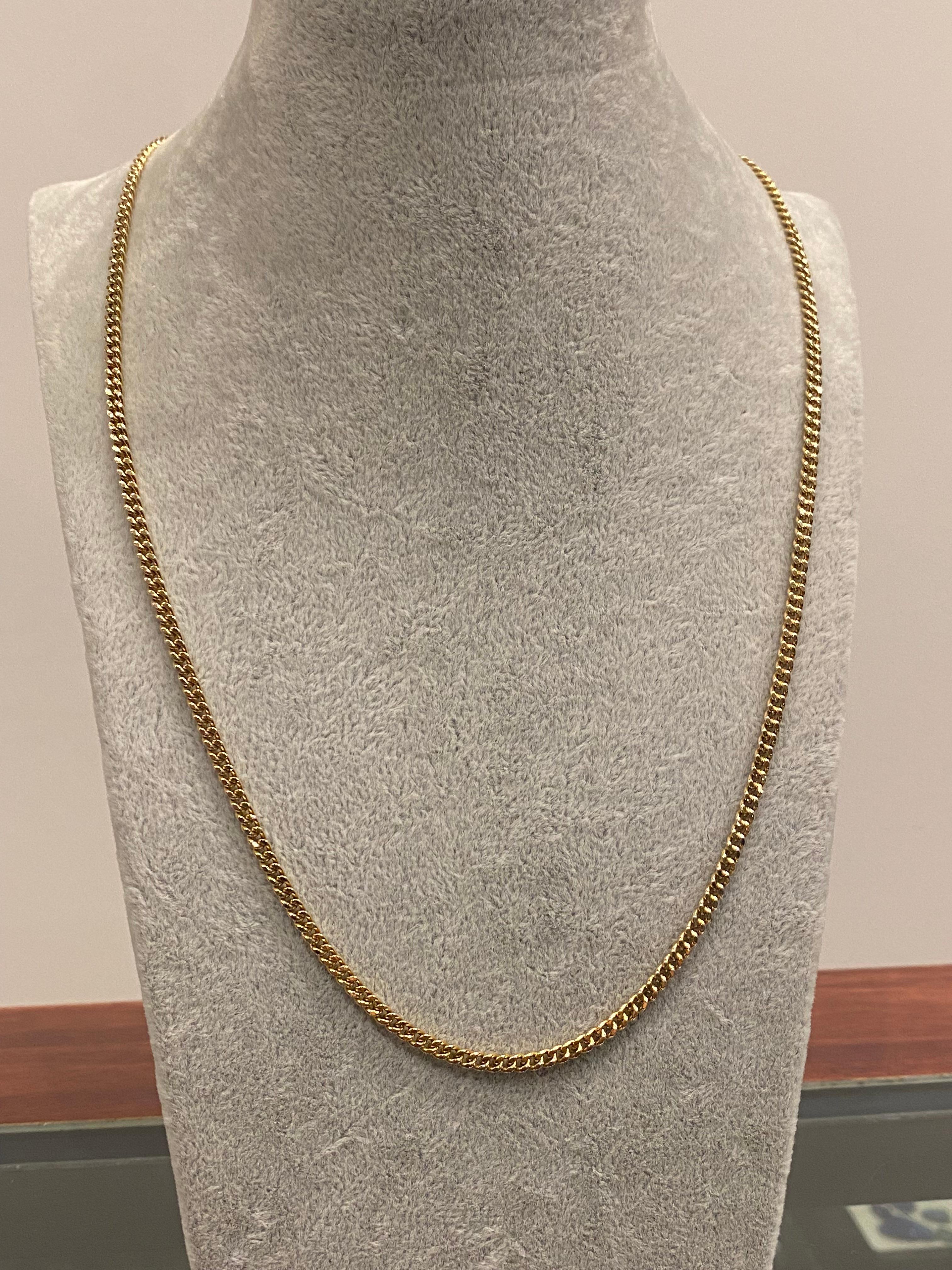 Women's or Men's  18K 750 Yellow Gold Fine Cuban / Curb Links Chain, 50.5cm, 15.6gr. Italy, c1990 For Sale