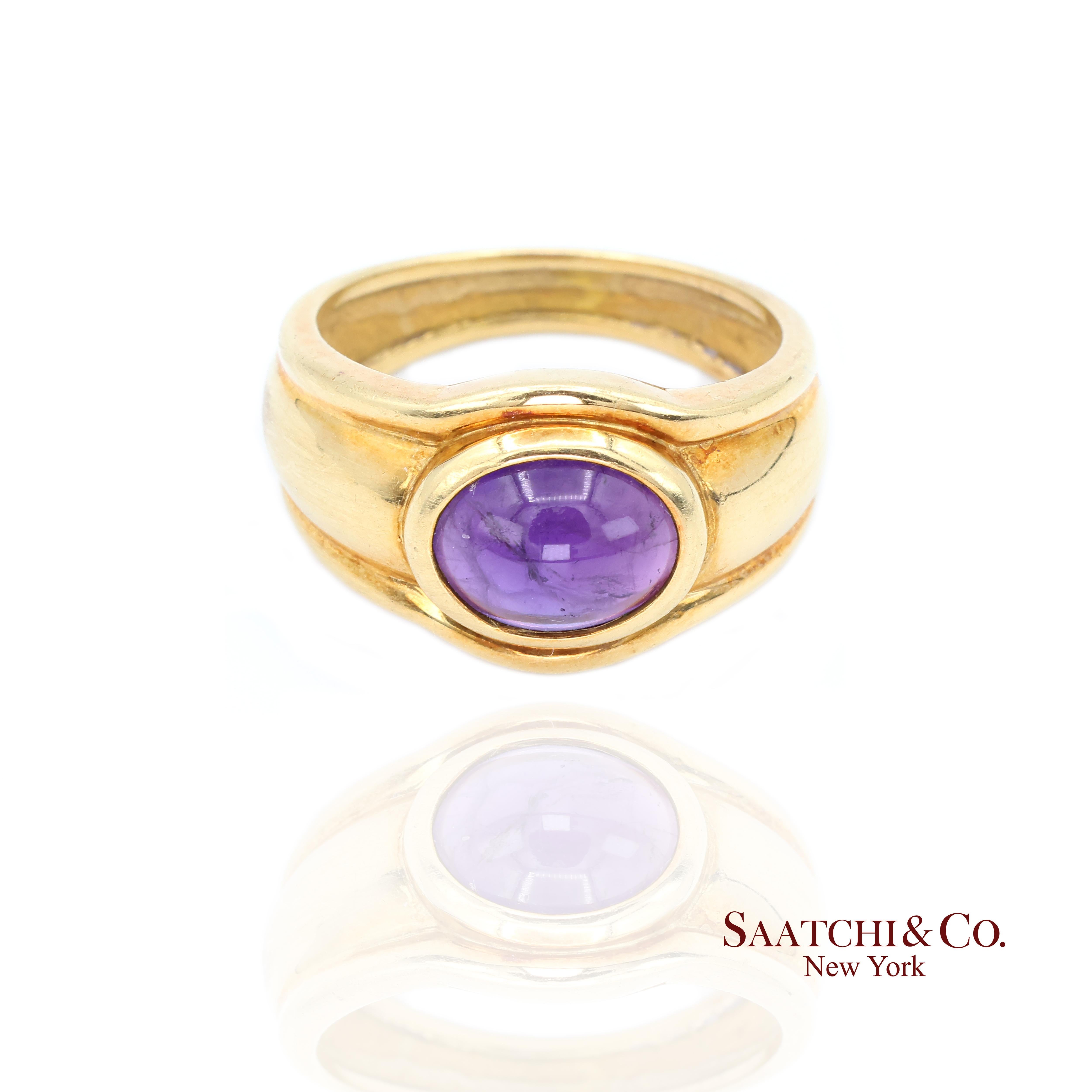 Anello con ametista naturale cabochon in oro giallo 18k 750 in vendita 1