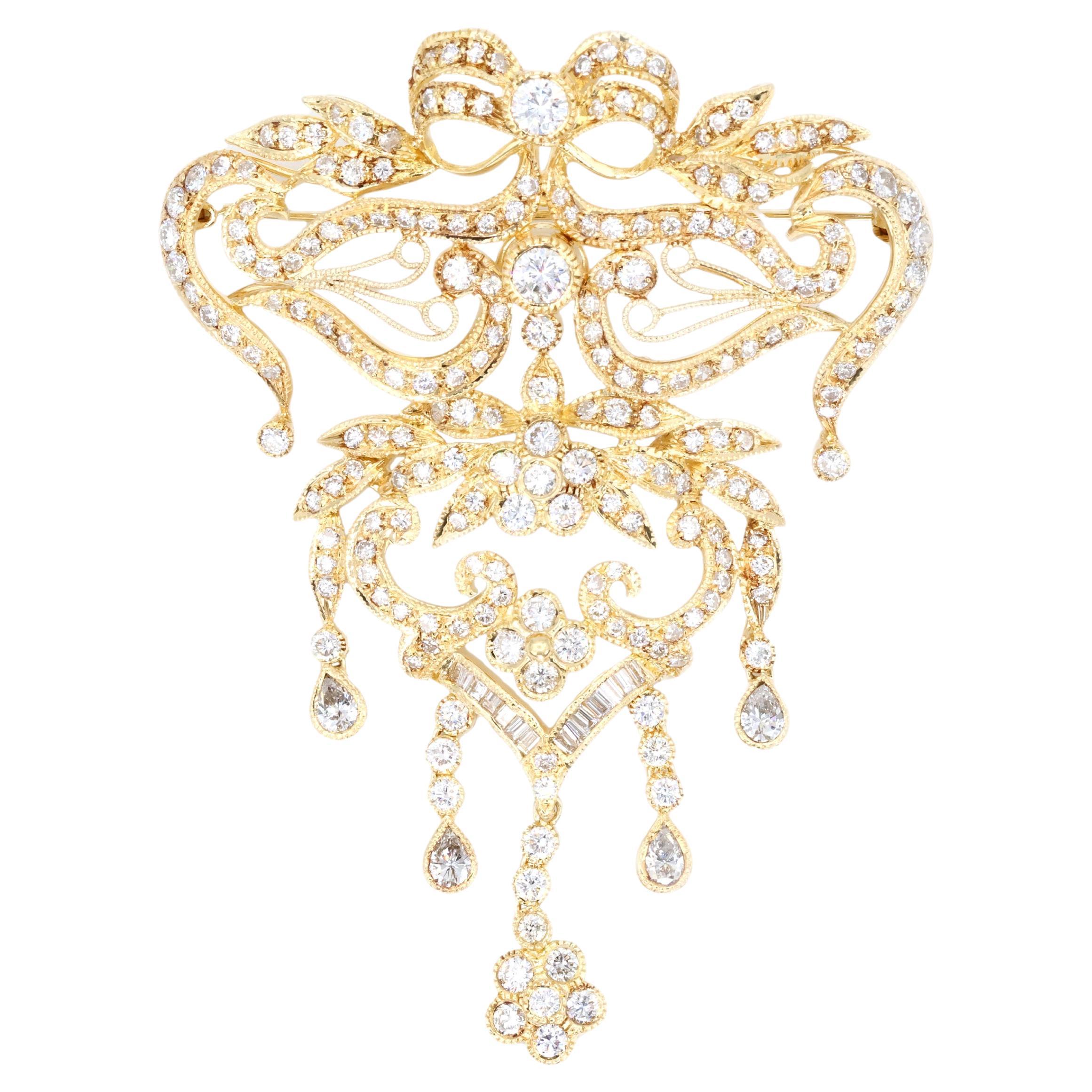 Colgante y broche convertibles de oro amarillo 750 de 18 quilates con diamantes naturales